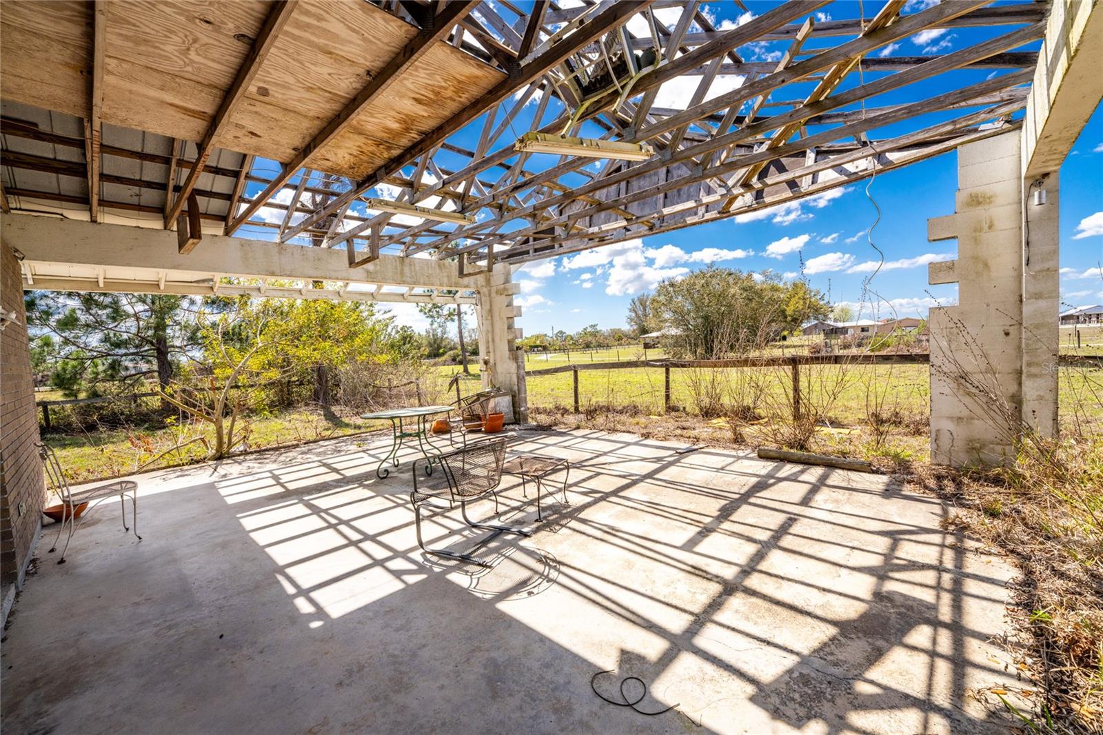 31840 WASHINGTON LOOP RD, PUNTA GORDA, FL, 33982