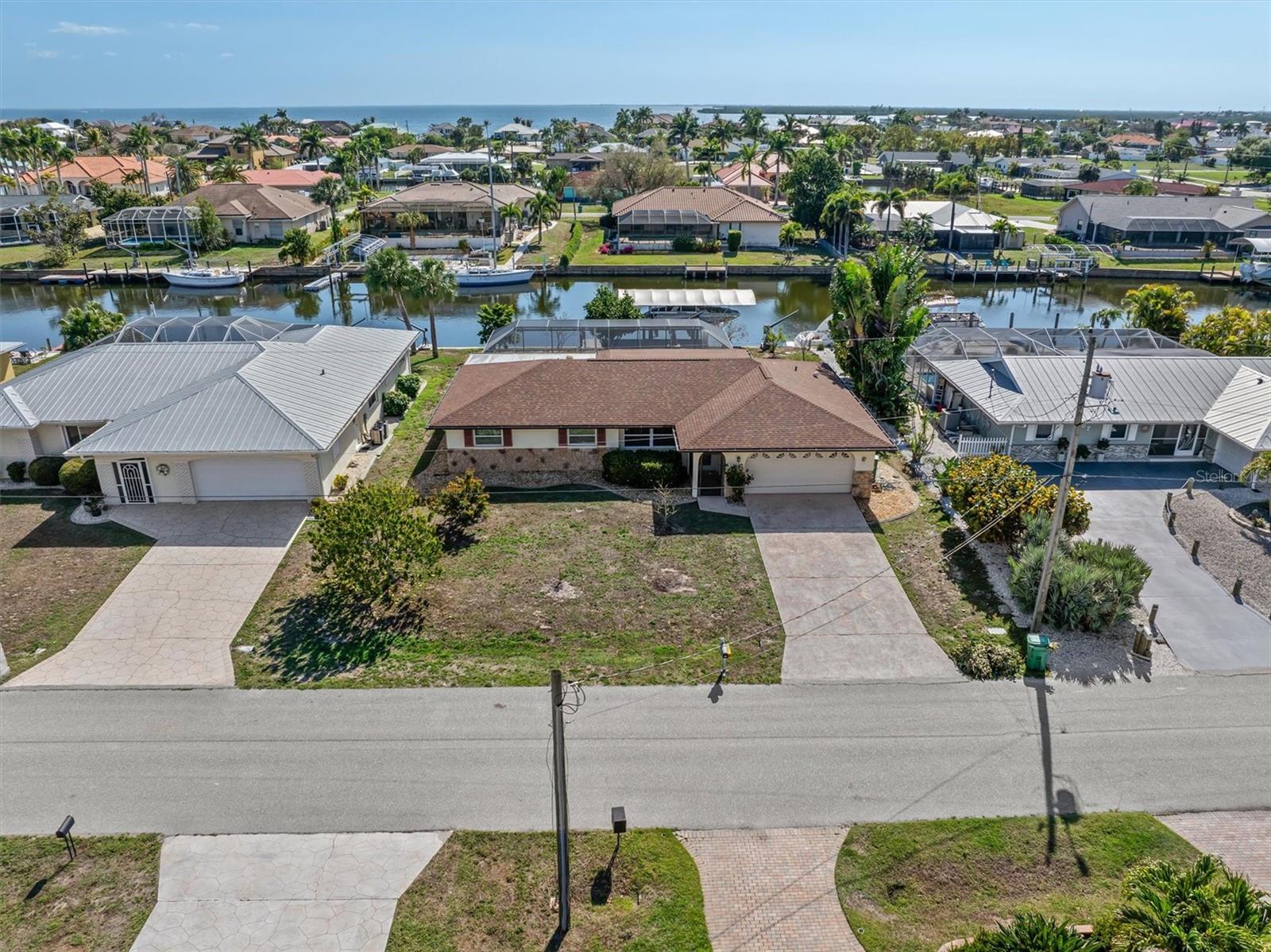 109 PECKHAM ST SE, PORT CHARLOTTE, FL, 33952