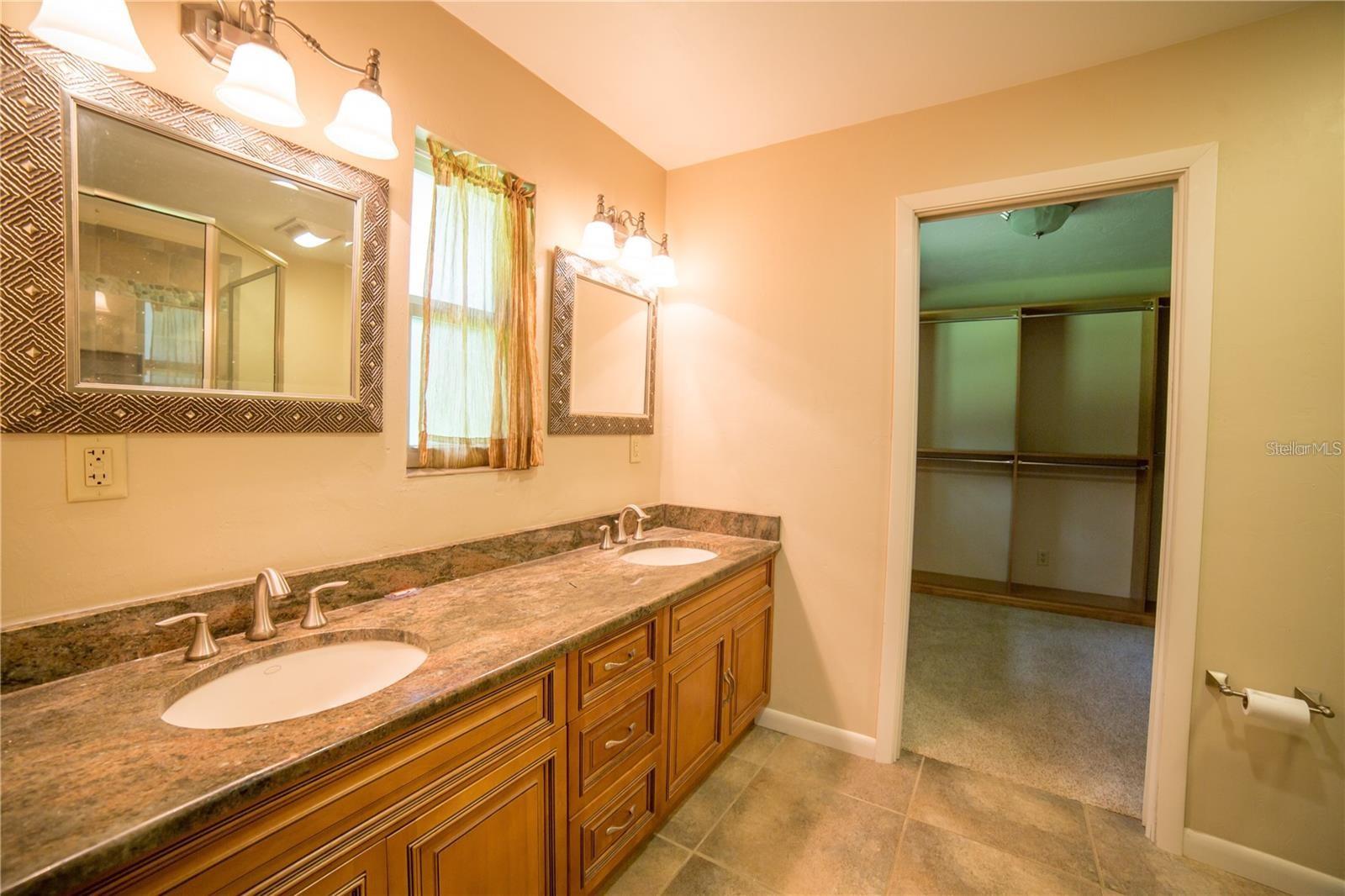 1009 NW 39TH DR, GAINESVILLE, FL, 32605