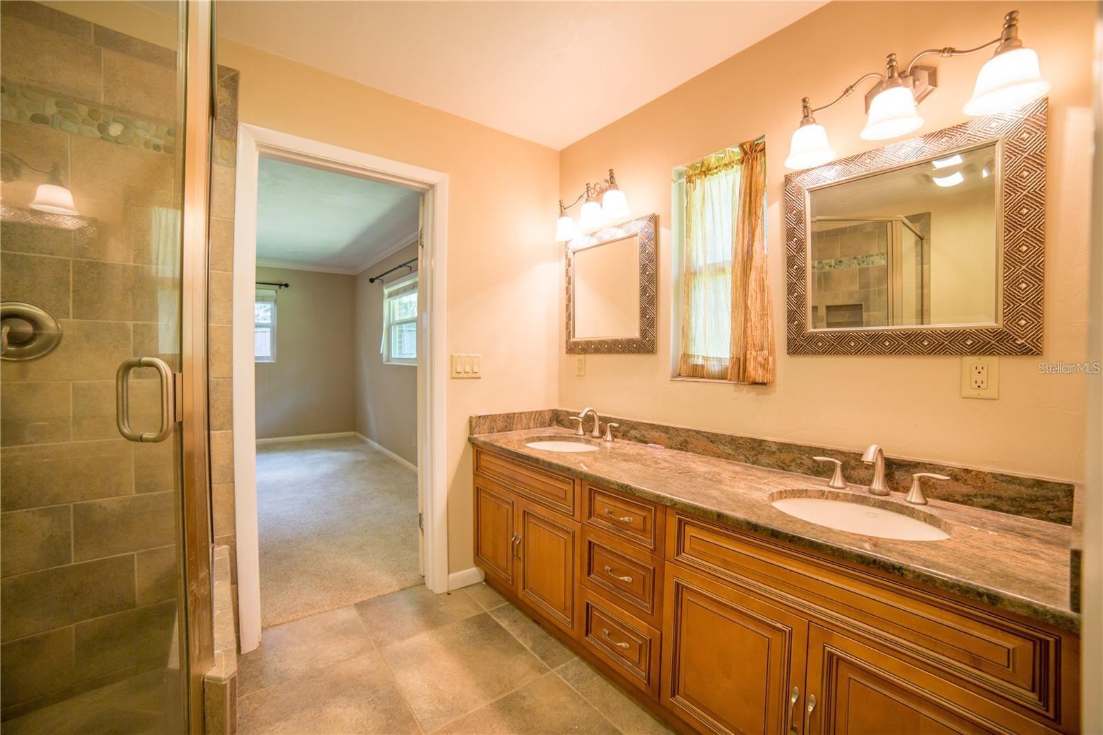 1009 NW 39TH DR, GAINESVILLE, FL, 32605