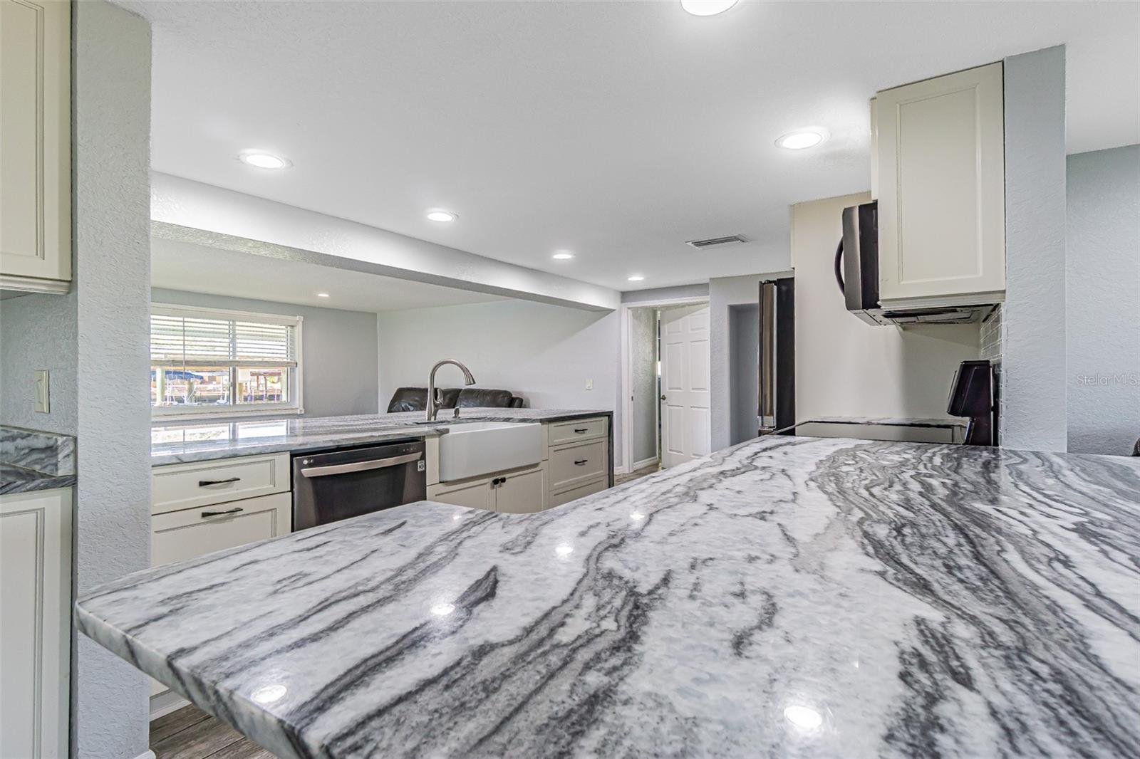 1125 FERNWOOD DR, HOLIDAY, FL, 34690