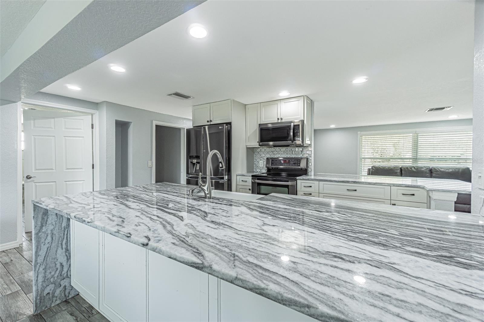 1125 FERNWOOD DR, HOLIDAY, FL, 34690