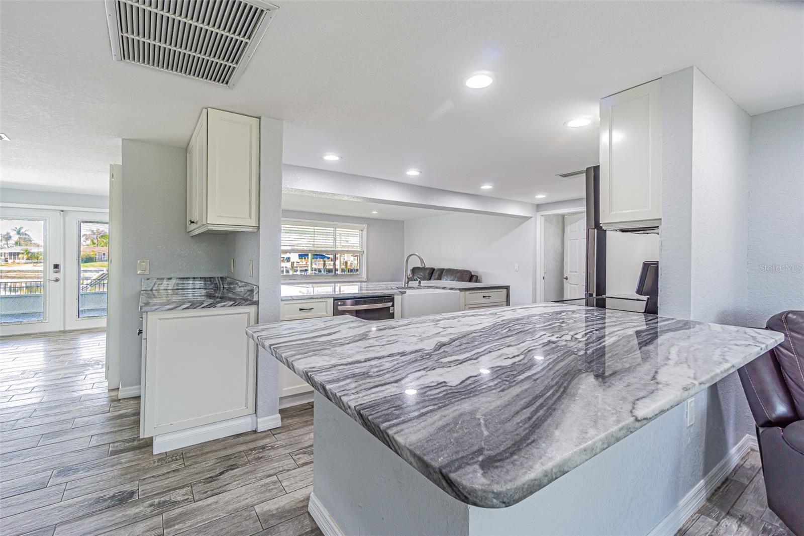 1125 FERNWOOD DR, HOLIDAY, FL, 34690