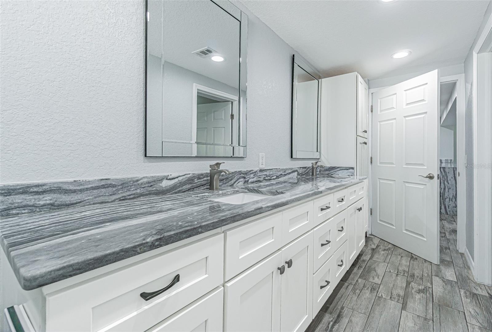 1125 FERNWOOD DR, HOLIDAY, FL, 34690