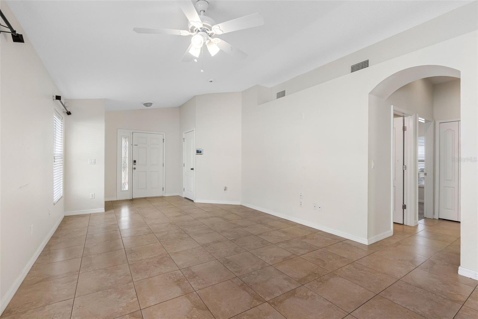 7924 CARRIAGE POINTE DR, GIBSONTON, FL, 33534
