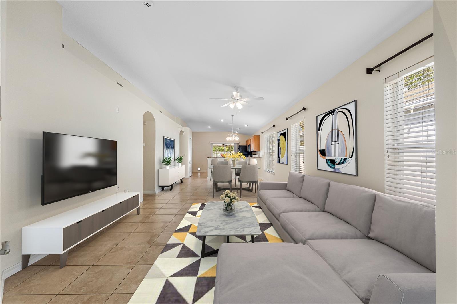 7924 CARRIAGE POINTE DR, GIBSONTON, FL, 33534