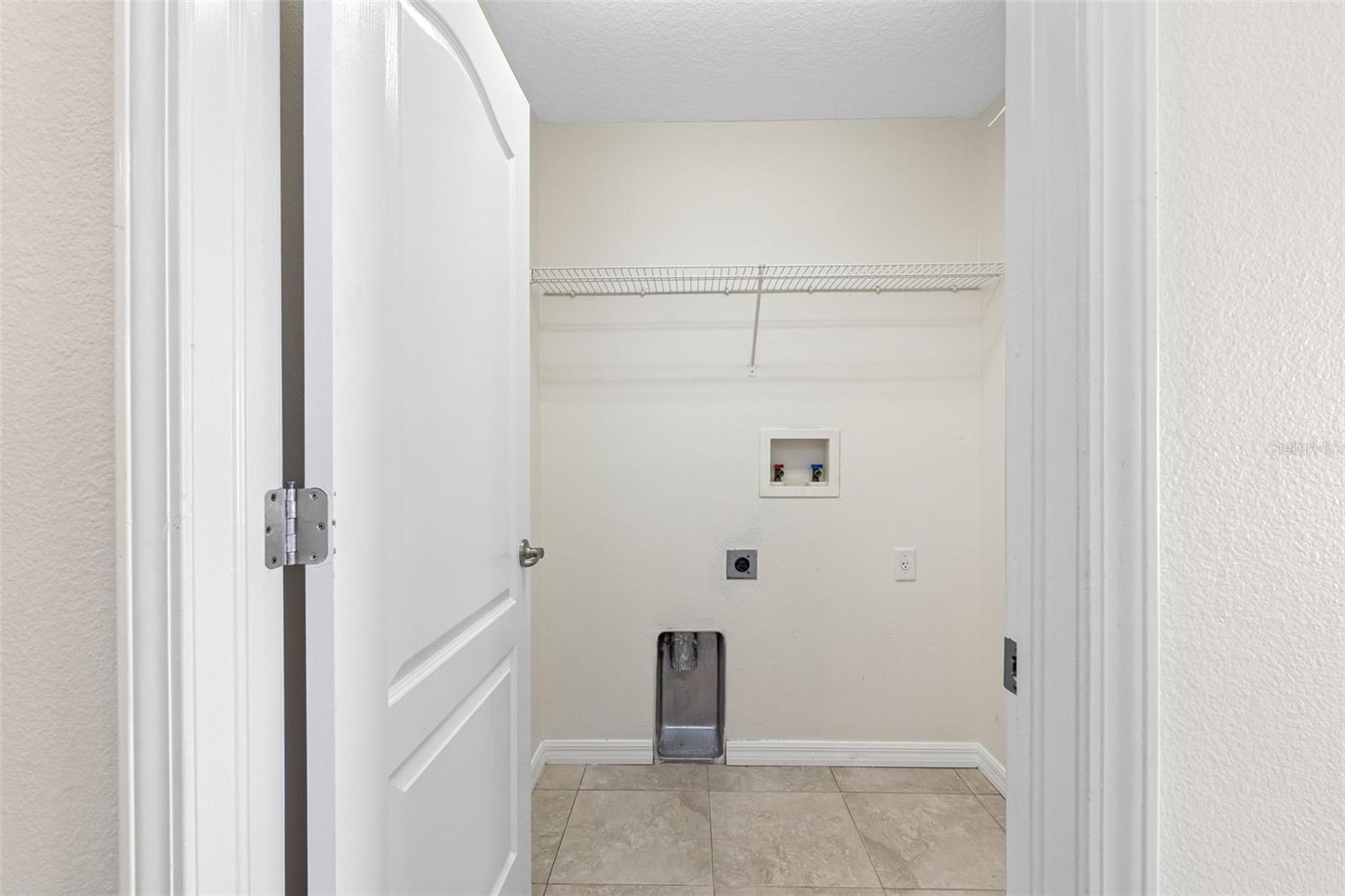 7924 CARRIAGE POINTE DR, GIBSONTON, FL, 33534