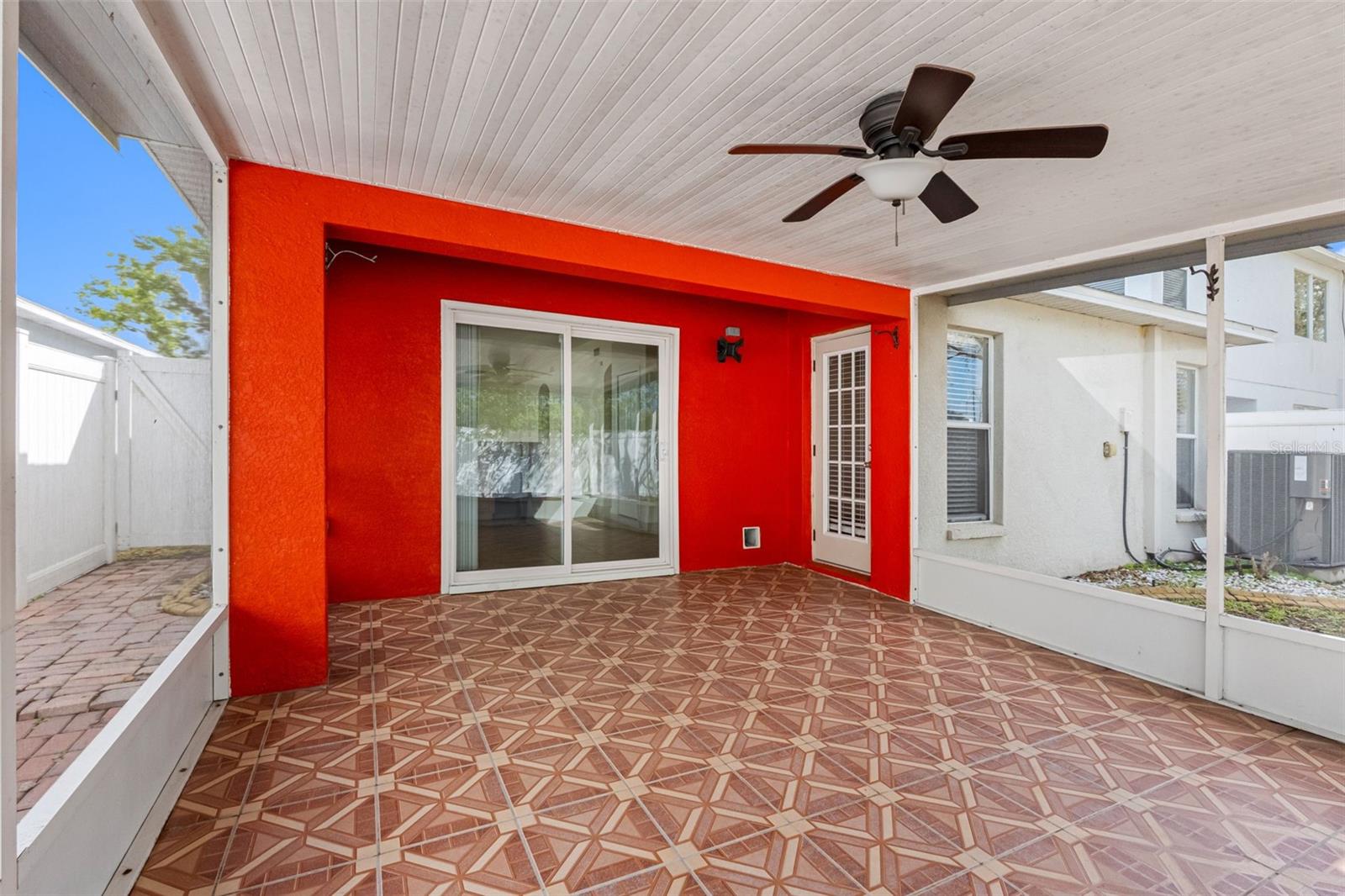 7924 CARRIAGE POINTE DR, GIBSONTON, FL, 33534