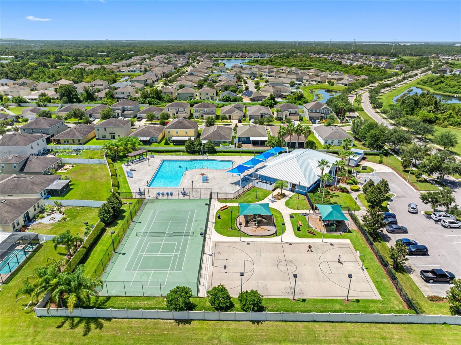 7924 CARRIAGE POINTE DR, GIBSONTON, FL, 33534