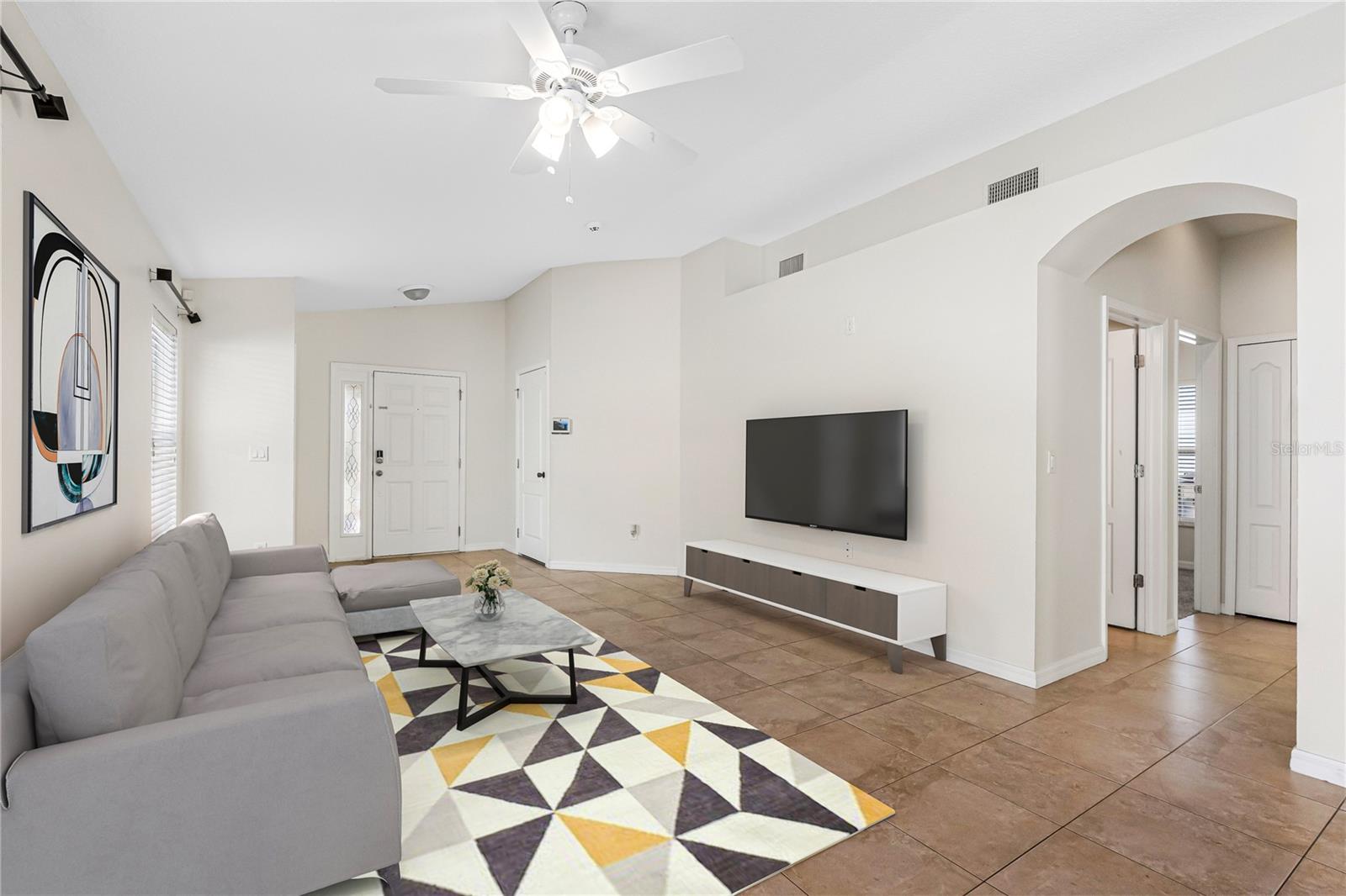 7924 CARRIAGE POINTE DR, GIBSONTON, FL, 33534