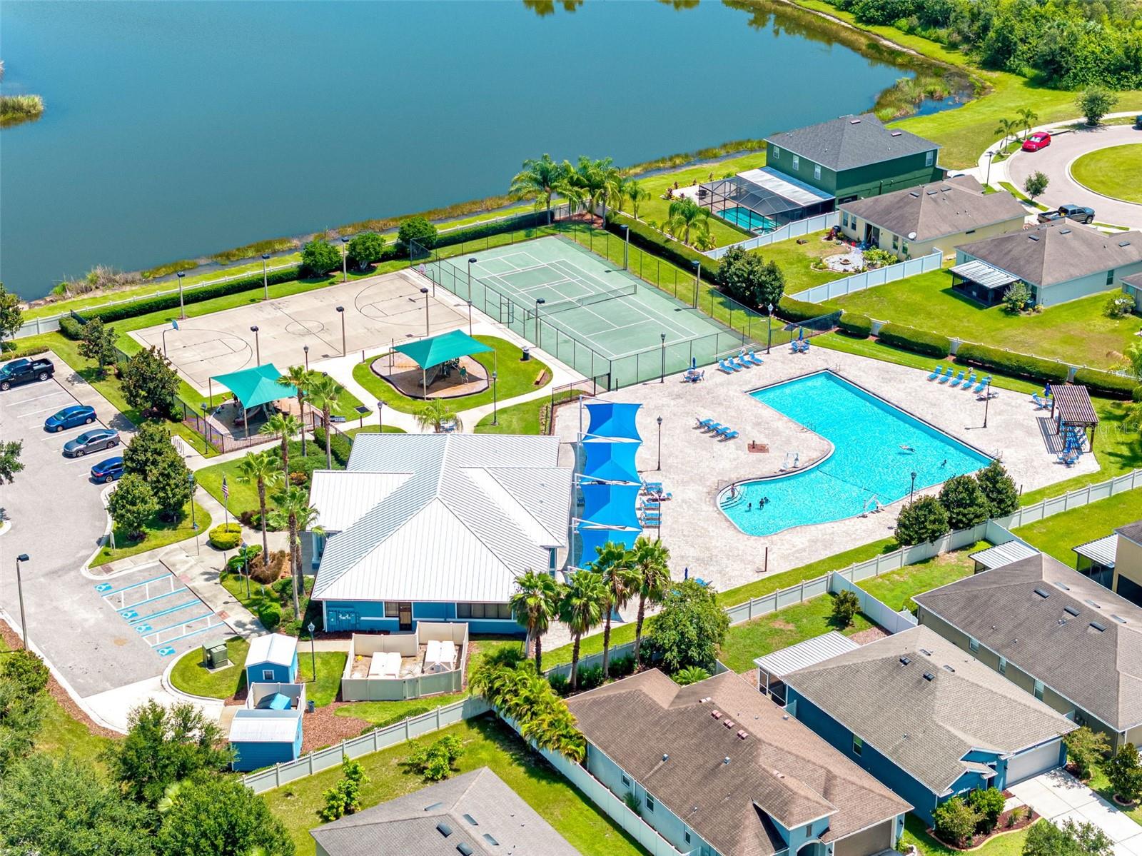 7924 CARRIAGE POINTE DR, GIBSONTON, FL, 33534