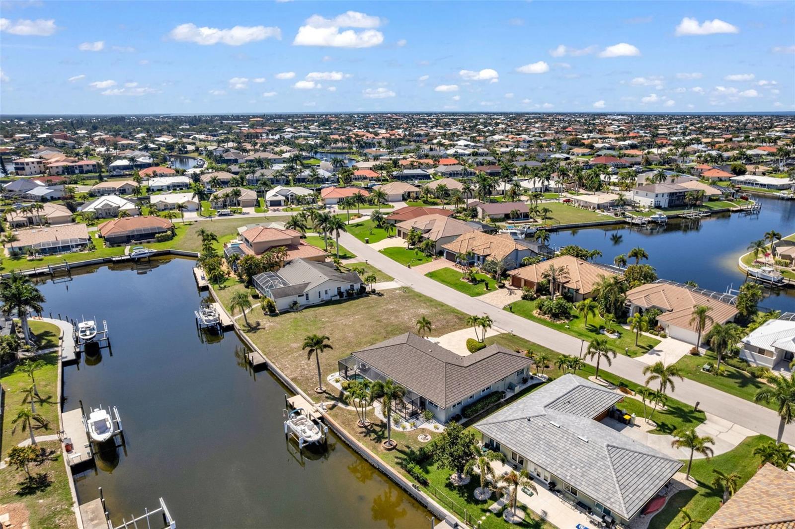 610 ELEUTHERA DR, PUNTA GORDA, FL, 33950