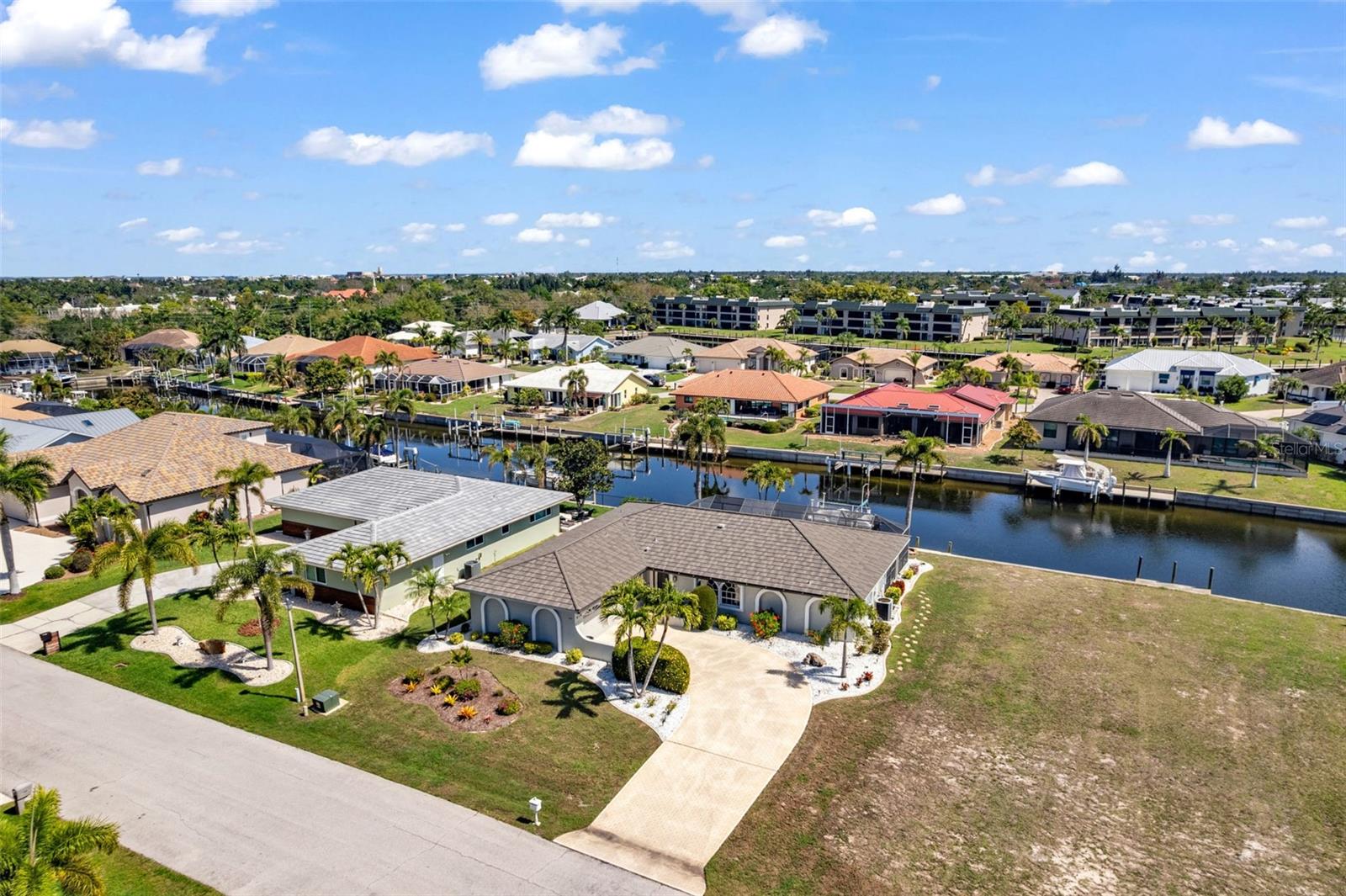 610 ELEUTHERA DR, PUNTA GORDA, FL, 33950