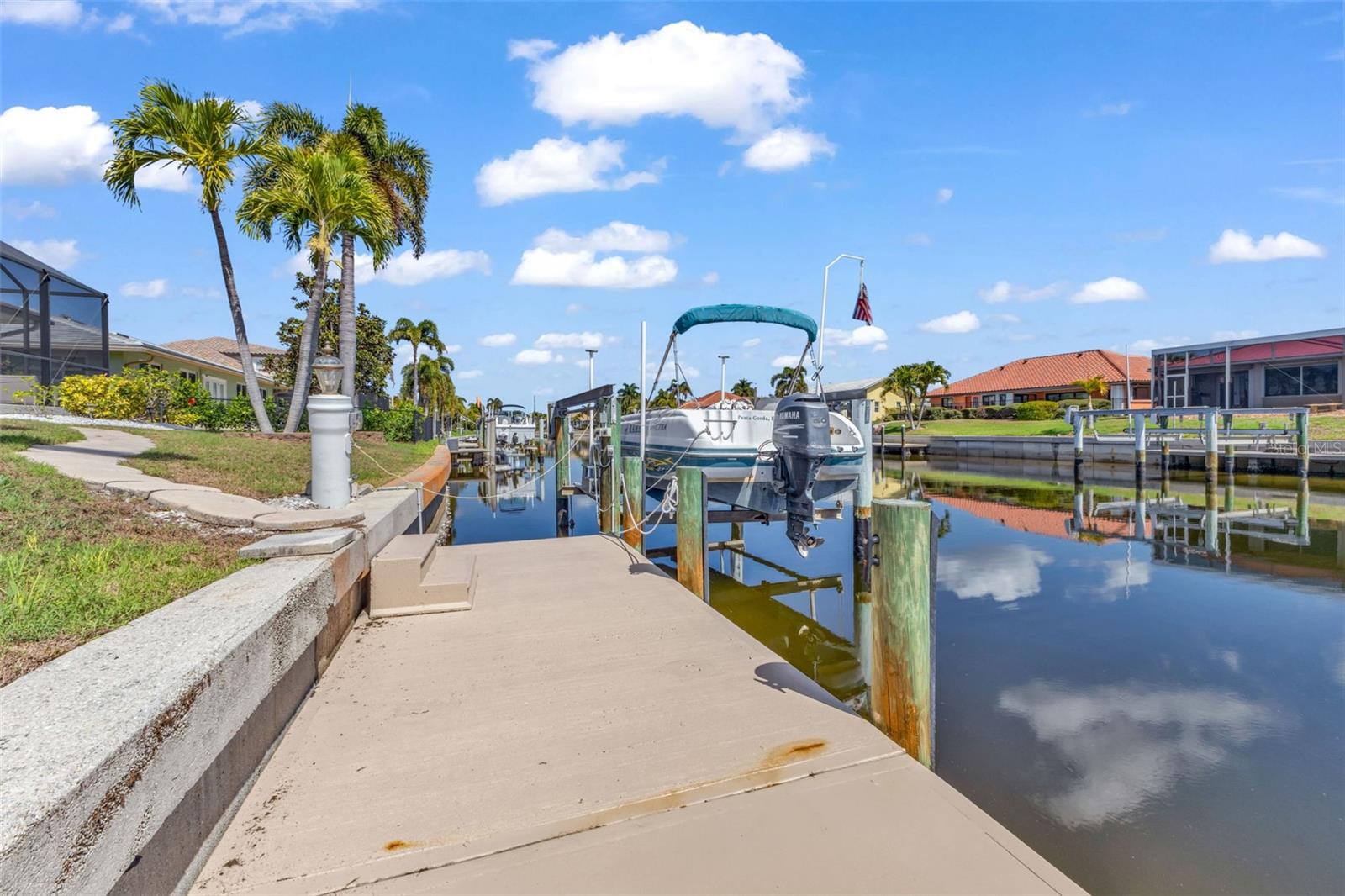 610 ELEUTHERA DR, PUNTA GORDA, FL, 33950