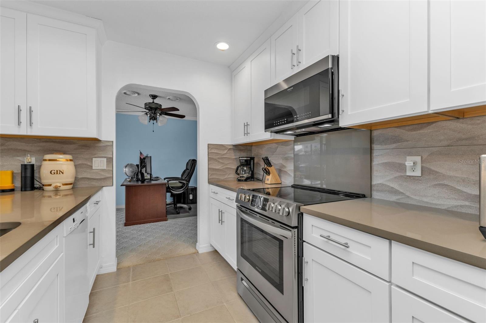 610 ELEUTHERA DR, PUNTA GORDA, FL, 33950