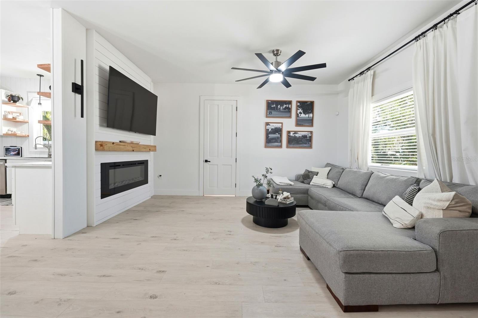 36104 EMERALDA AVE, LEESBURG, FL, 34788