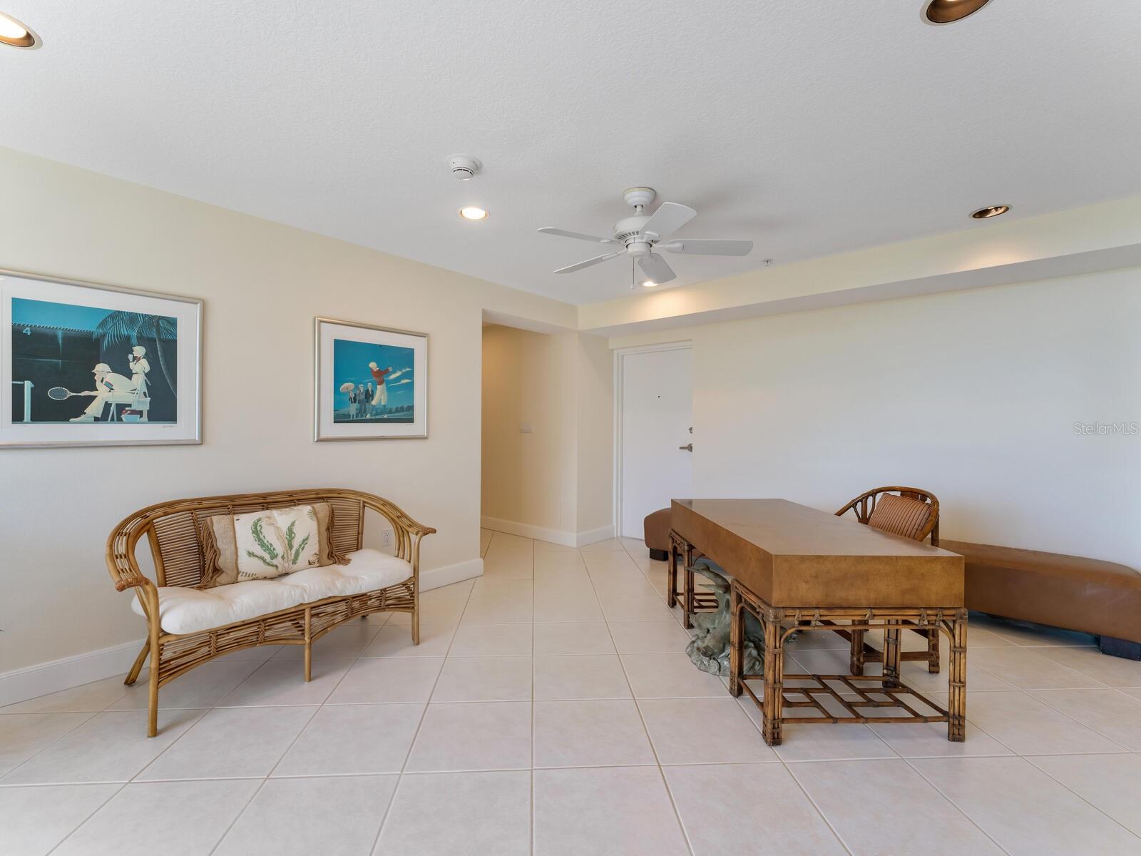 1511 GULF OF MEXICO DR #201, LONGBOAT KEY, FL, 34228