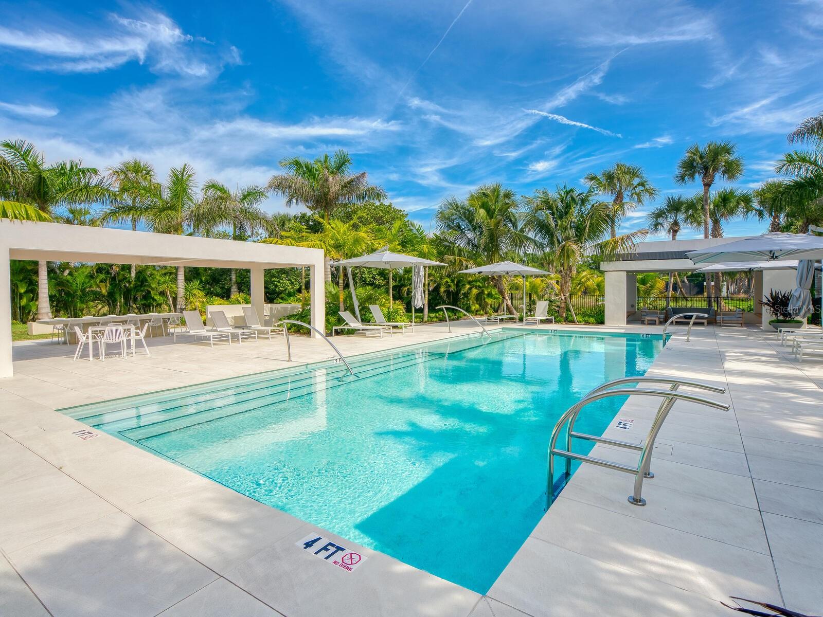 1511 GULF OF MEXICO DR #201, LONGBOAT KEY, FL, 34228