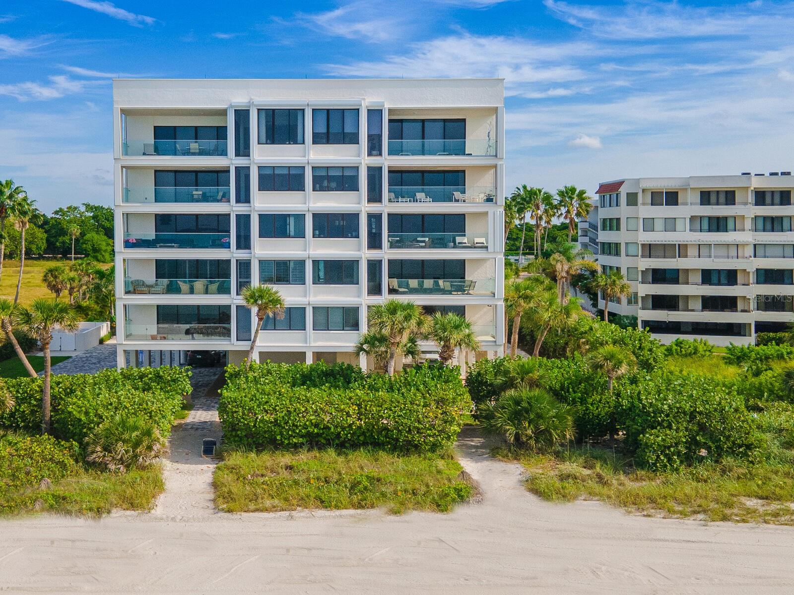 1511 GULF OF MEXICO DR #201, LONGBOAT KEY, FL, 34228