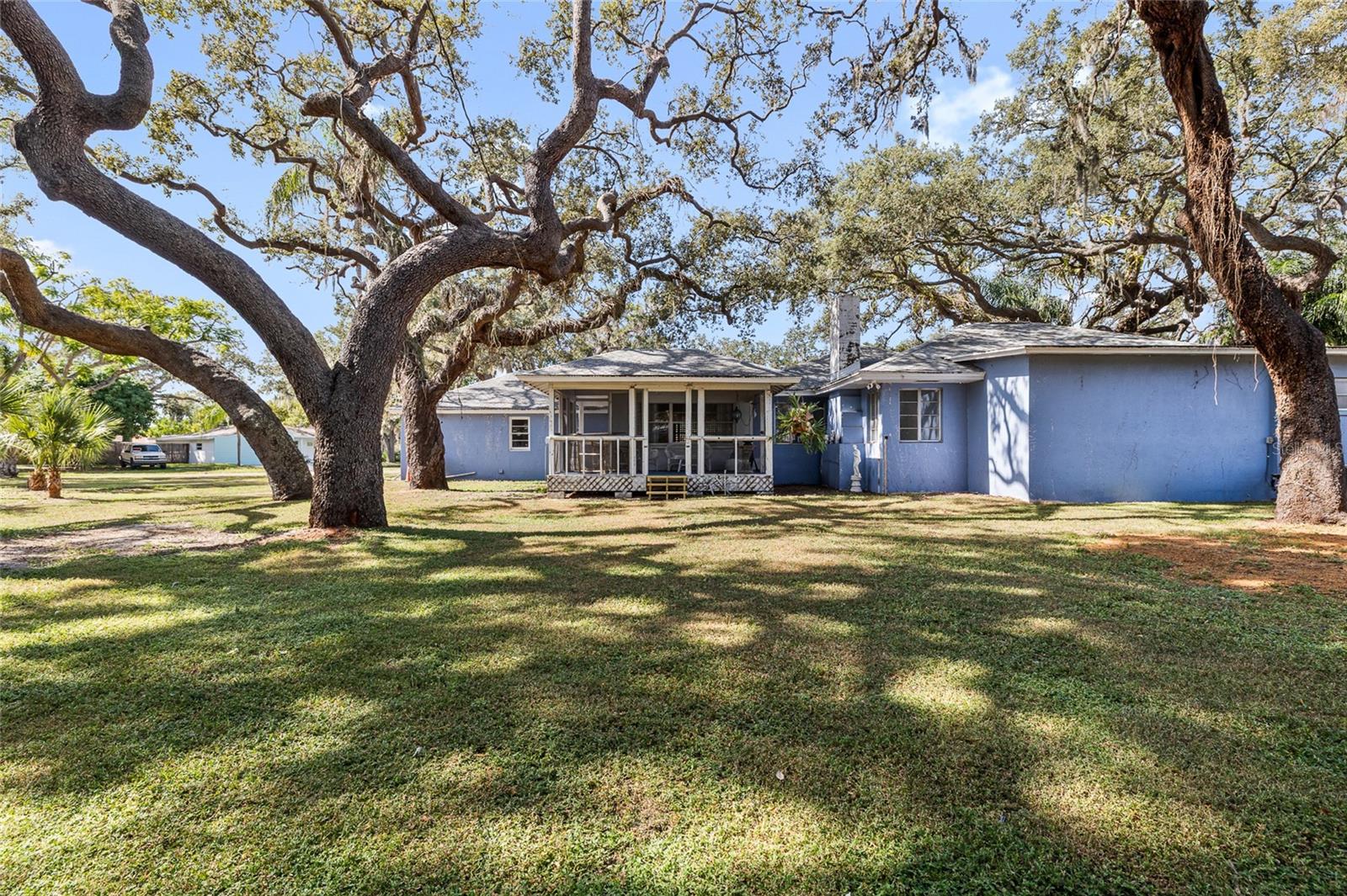 2027 PINECREST WAY, CLEARWATER, FL, 33755