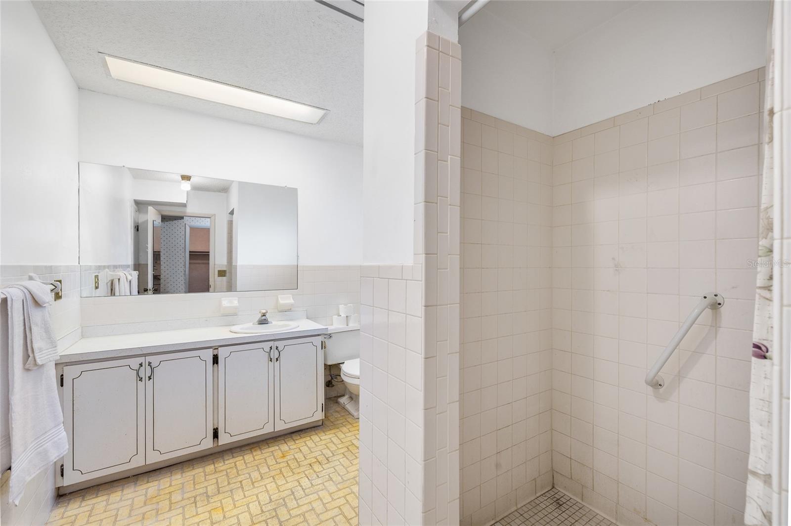 2027 PINECREST WAY, CLEARWATER, FL, 33755