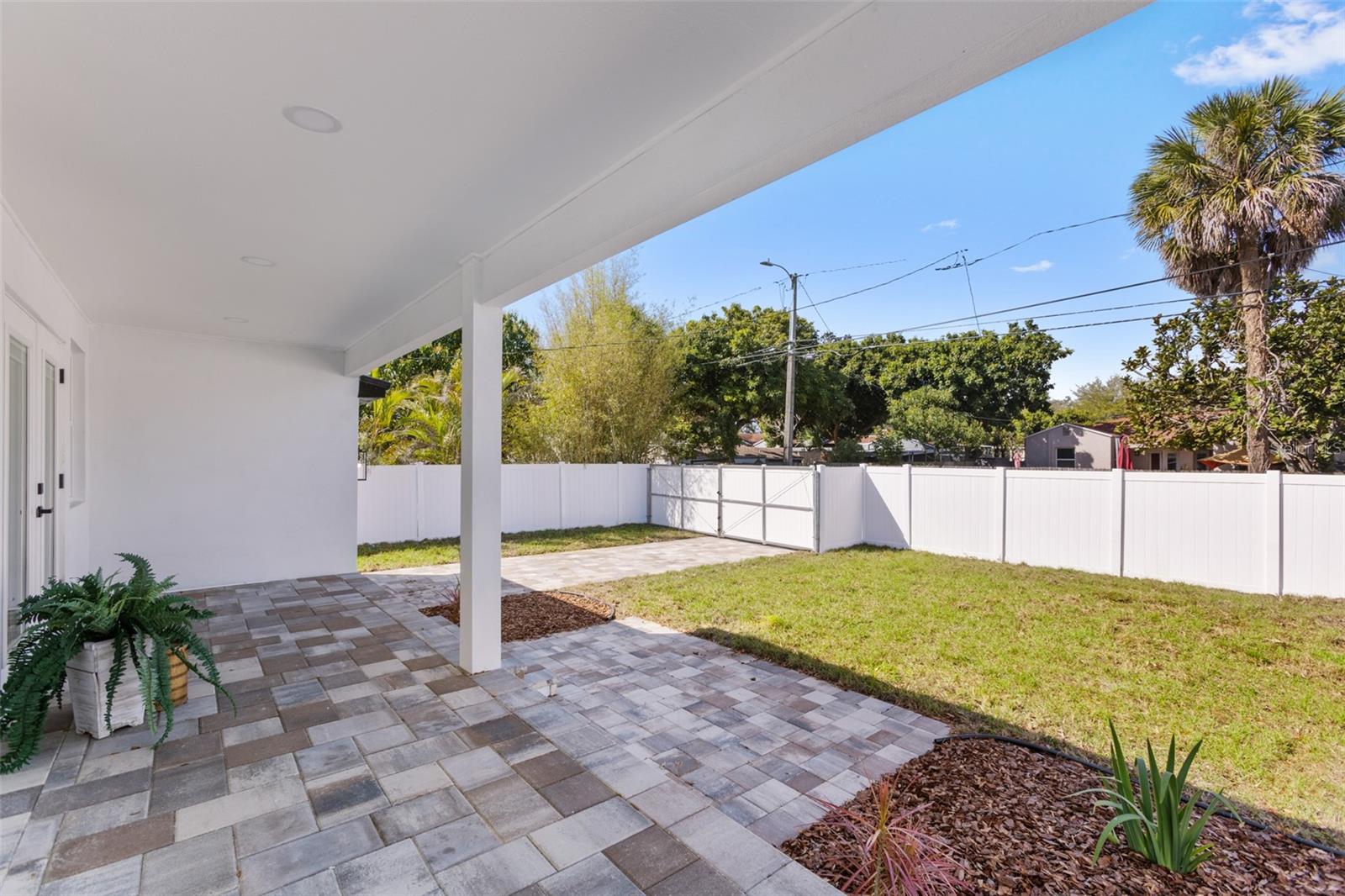 1020 15TH ST N, ST PETERSBURG, FL, 33705