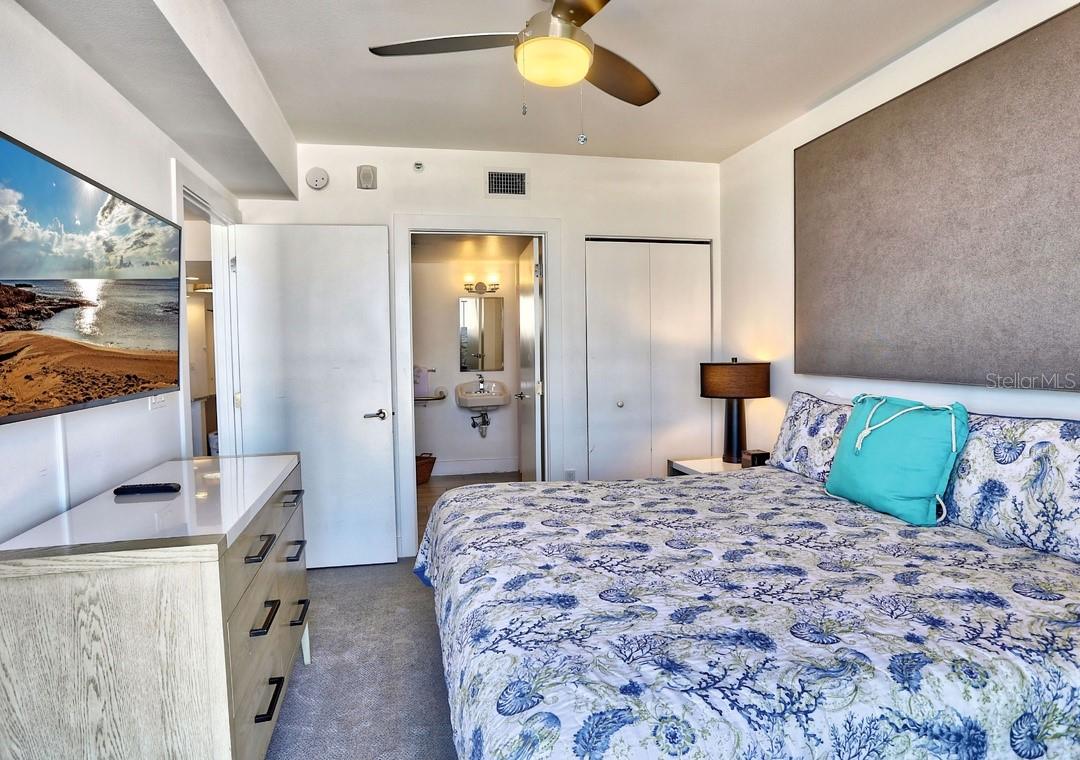 10116 GULF BLVD #203W, TREASURE ISLAND, FL, 33706