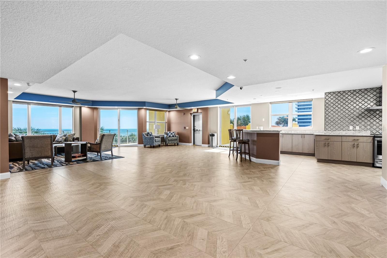 2300 N ATLANTIC AVE #101, DAYTONA BEACH, FL, 32118