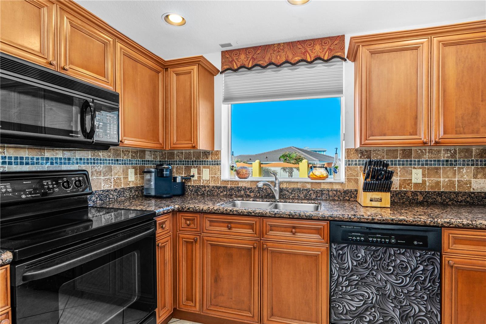 2300 N ATLANTIC AVE #101, DAYTONA BEACH, FL, 32118