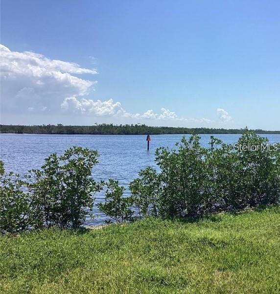 3360 PEACE RIVER DR, PUNTA GORDA, FL, 33983