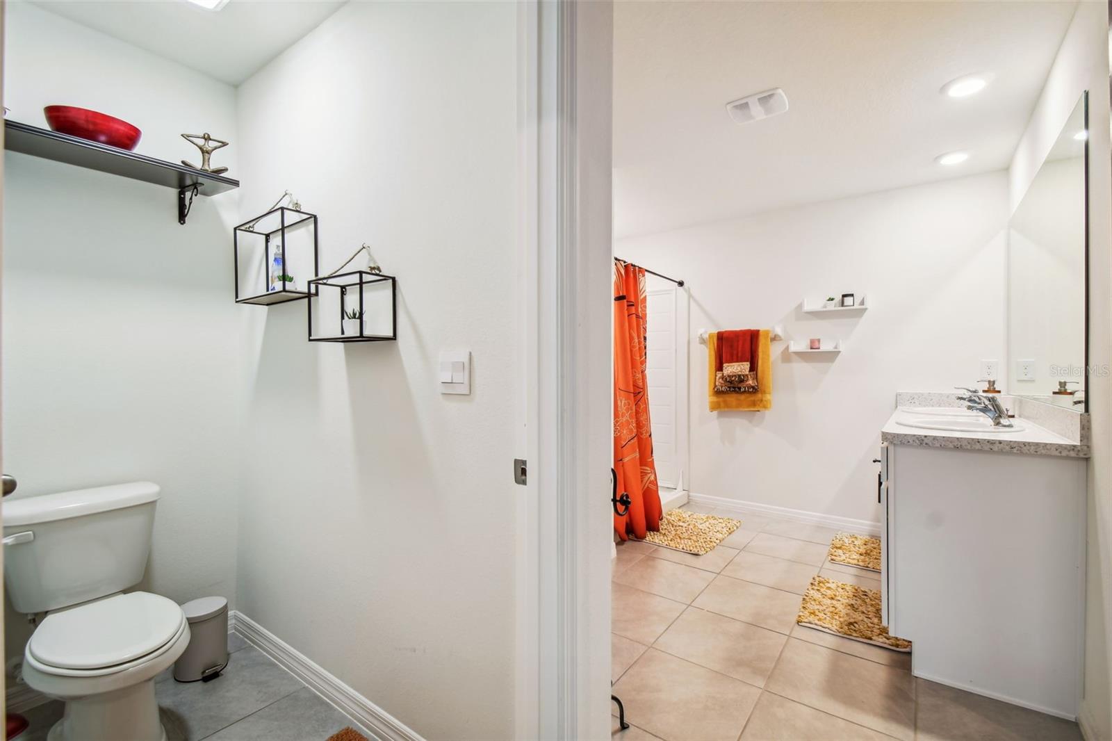 Primary water closet