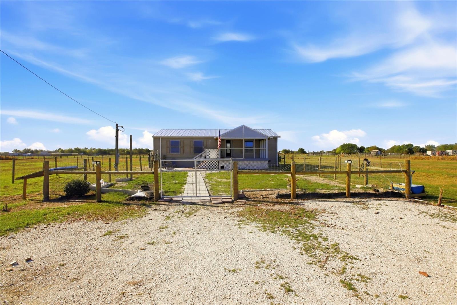 1885 SE FAR POINTE DR, ARCADIA, FL, 34266