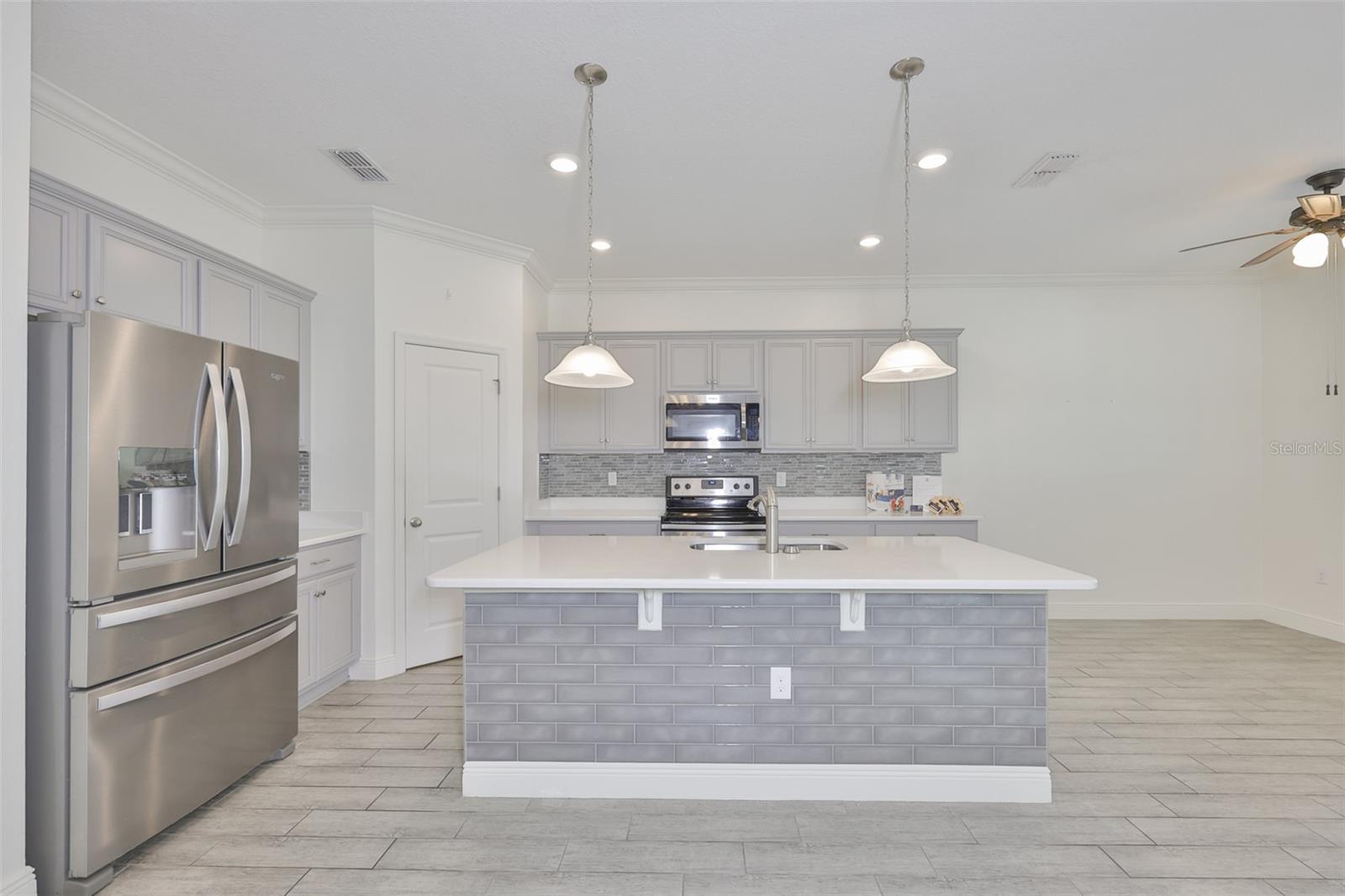 10567 LAGUNA PLAINS DR, RIVERVIEW, FL, 33578