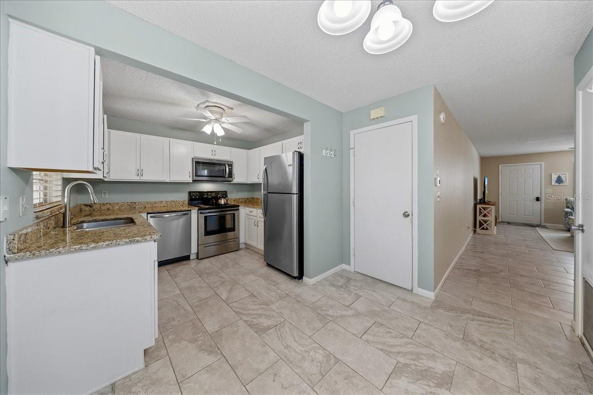 8877 SW 96TH ST #B, OCALA, FL, 34481