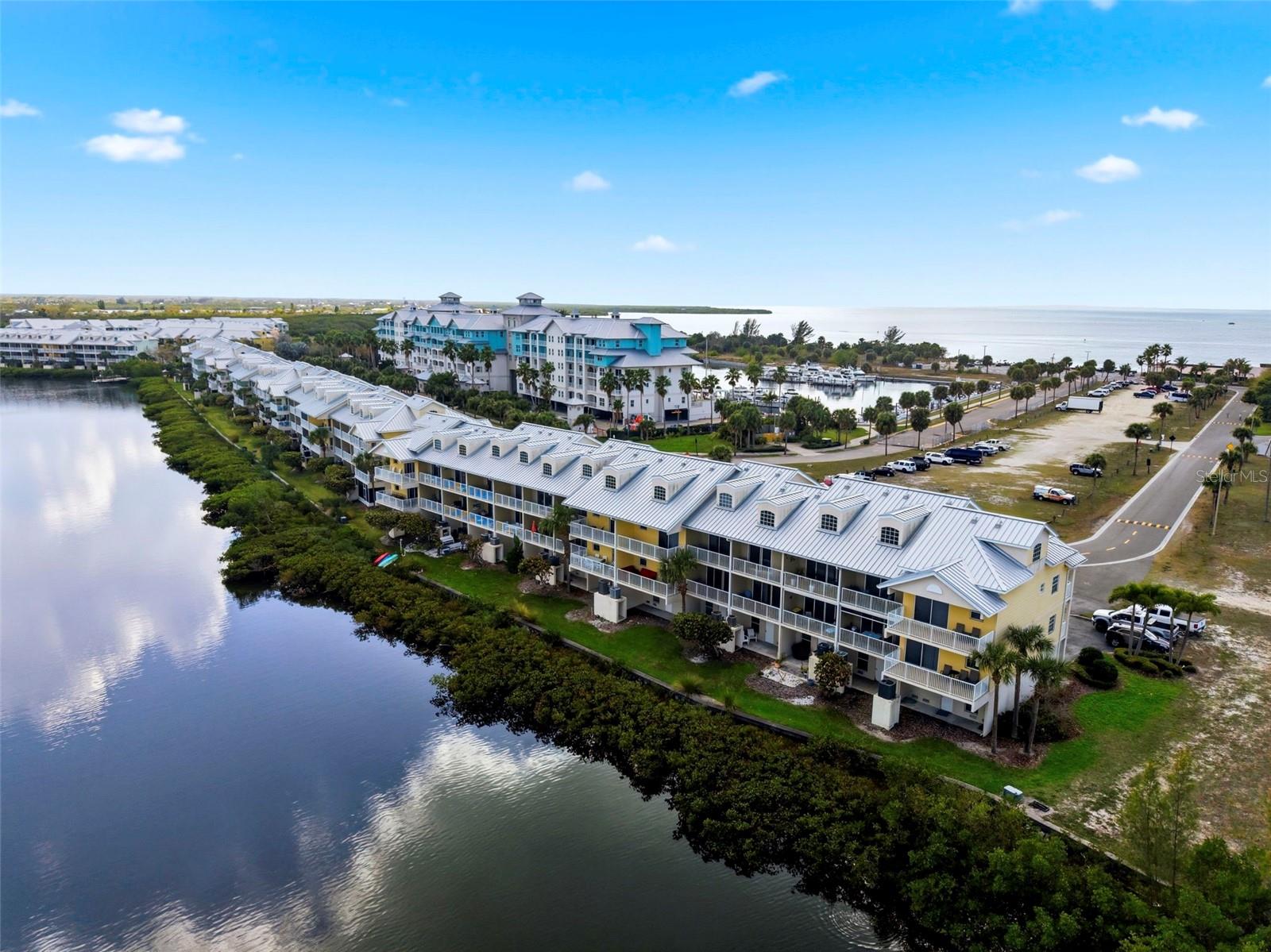 609 BAHIA BEACH BLVD, RUSKIN, FL, 33570