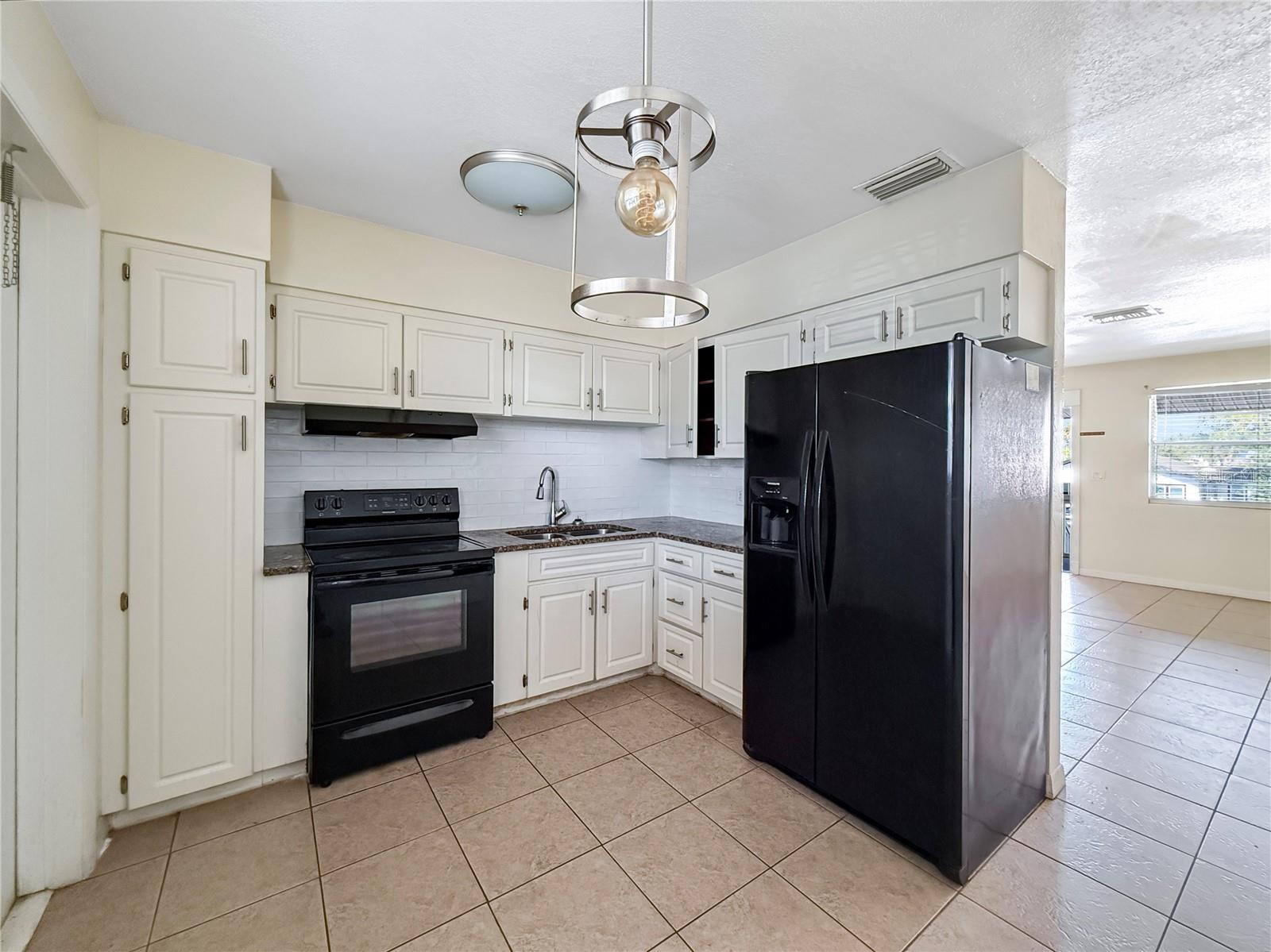 820 STATE AVE, DAYTONA BEACH, FL, 32117