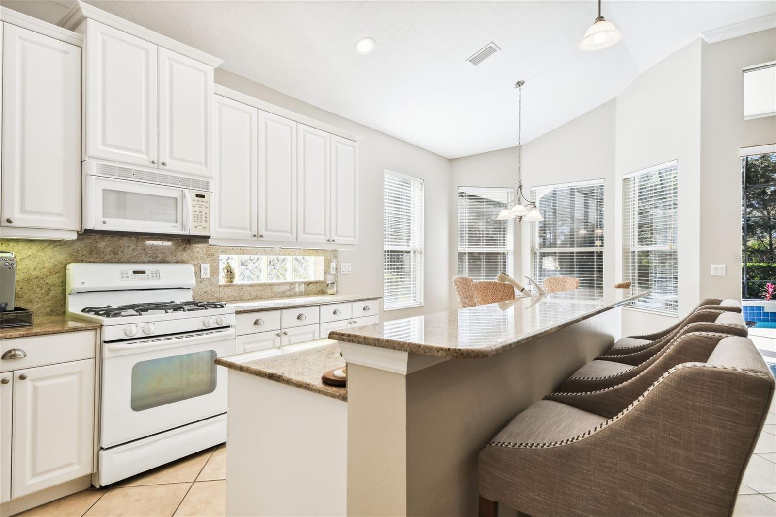 7328 LAKE FOREST GLN, LAKEWOOD RANCH, FL, 34202