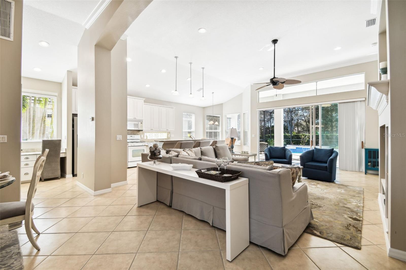 7328 LAKE FOREST GLN, LAKEWOOD RANCH, FL, 34202