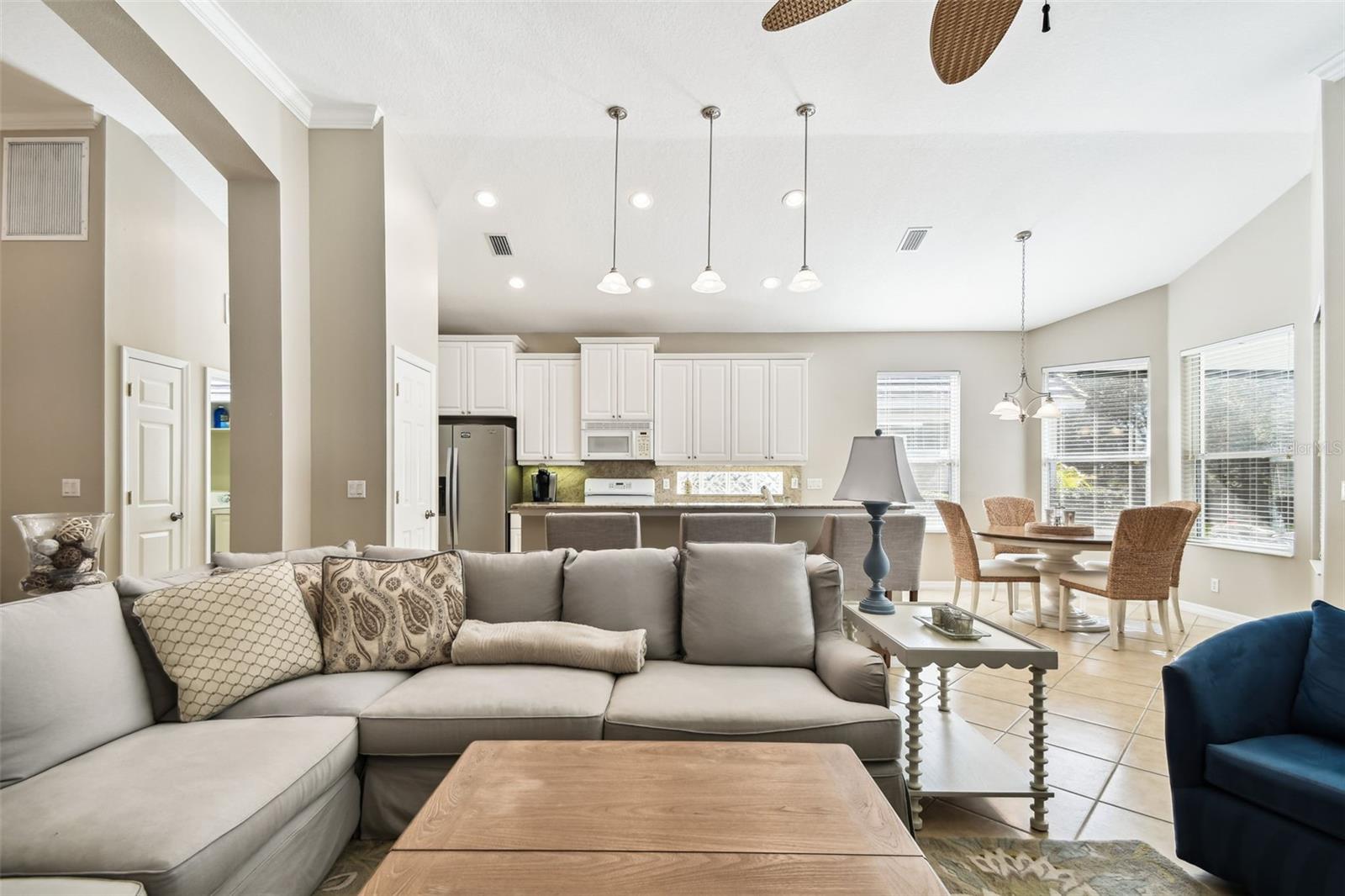 7328 LAKE FOREST GLN, LAKEWOOD RANCH, FL, 34202