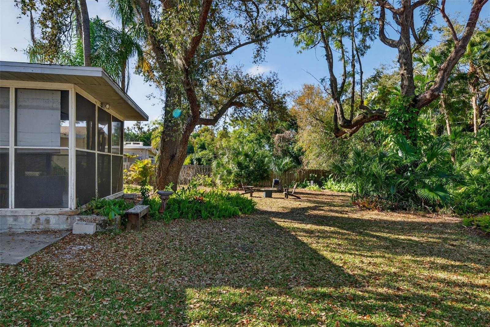 6338 BEECHWOOD AVE, SARASOTA, FL, 34231