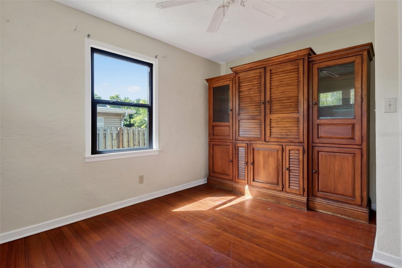 6338 BEECHWOOD AVE, SARASOTA, FL, 34231