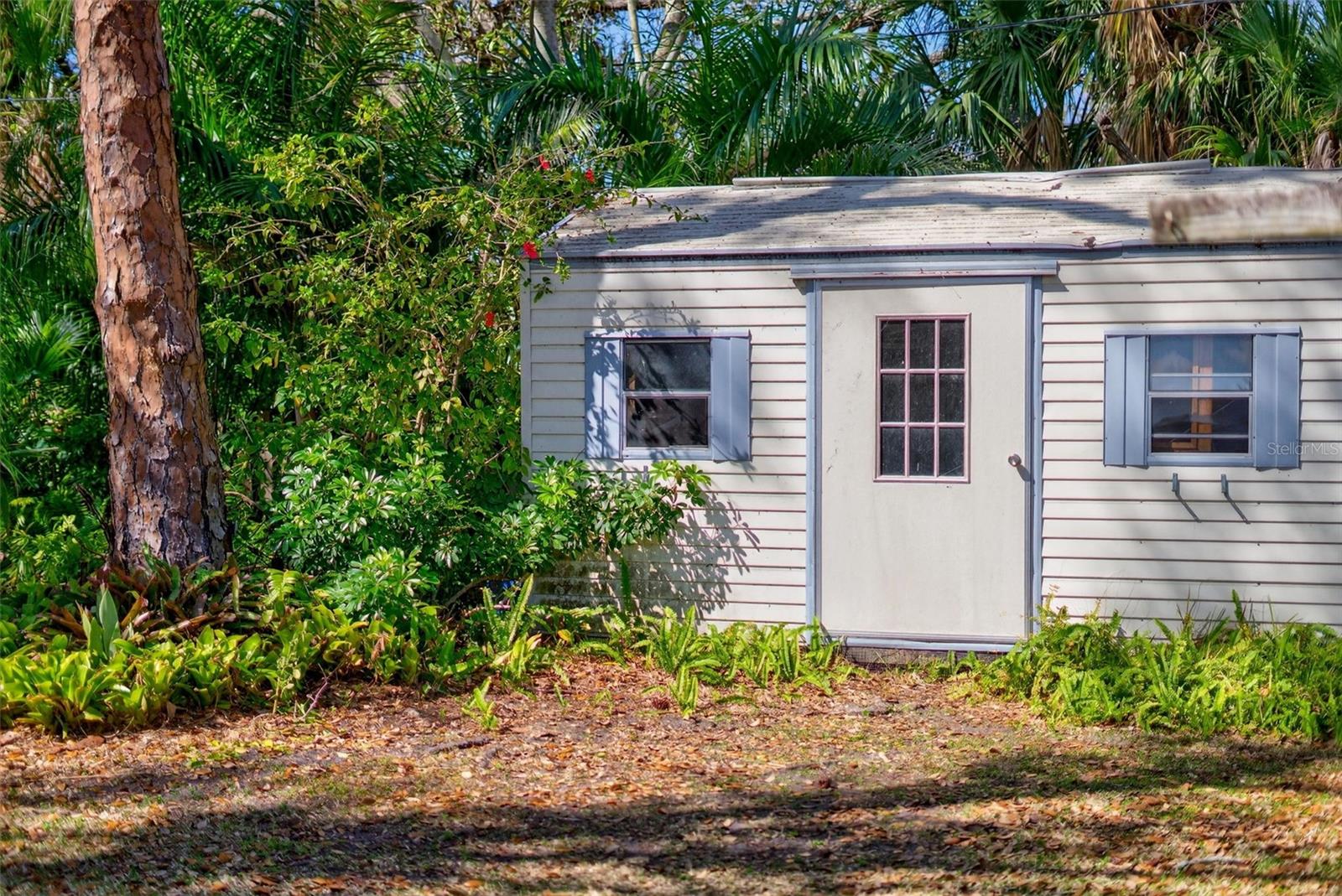 6338 BEECHWOOD AVE, SARASOTA, FL, 34231
