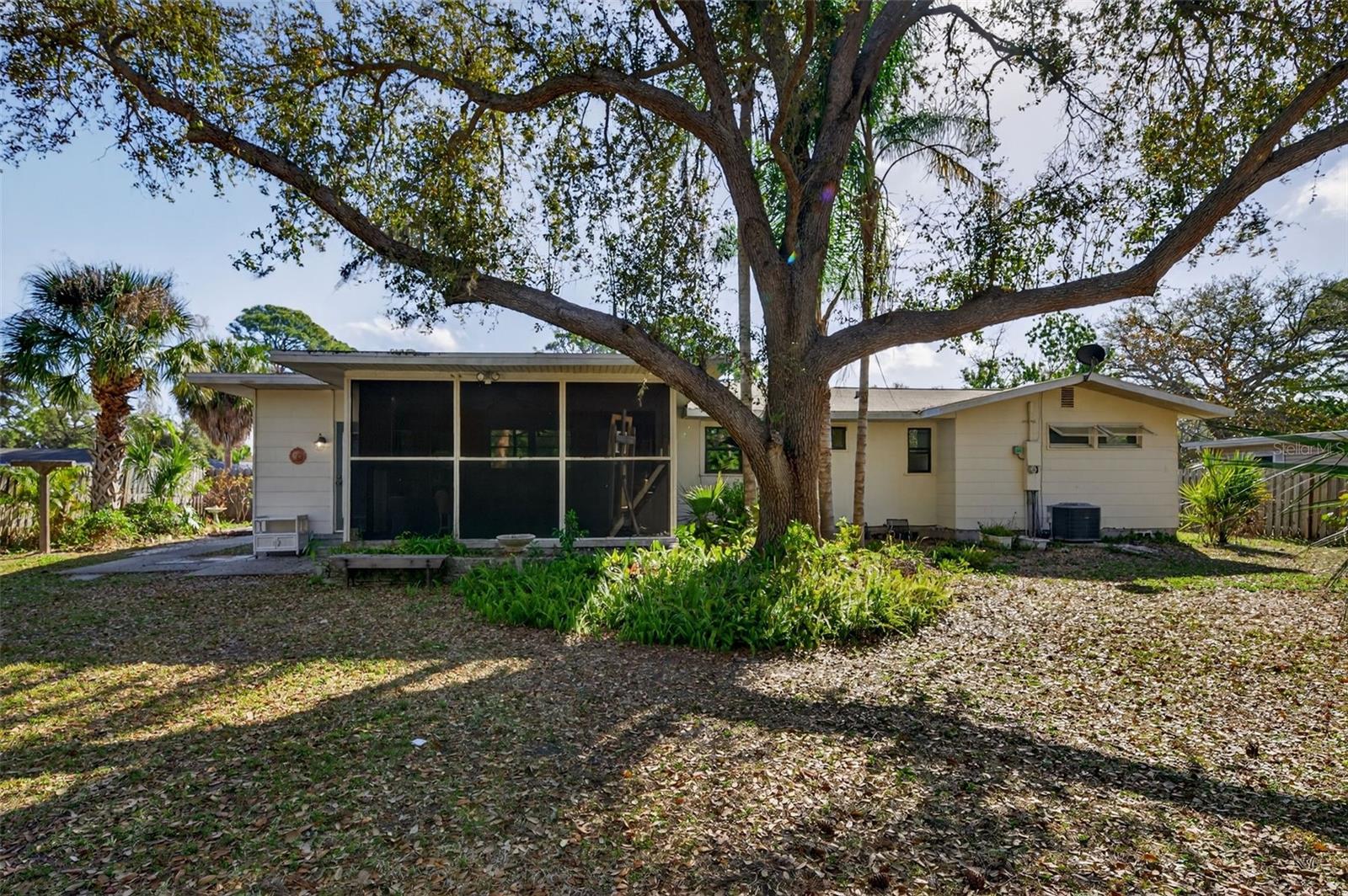 6338 BEECHWOOD AVE, SARASOTA, FL, 34231