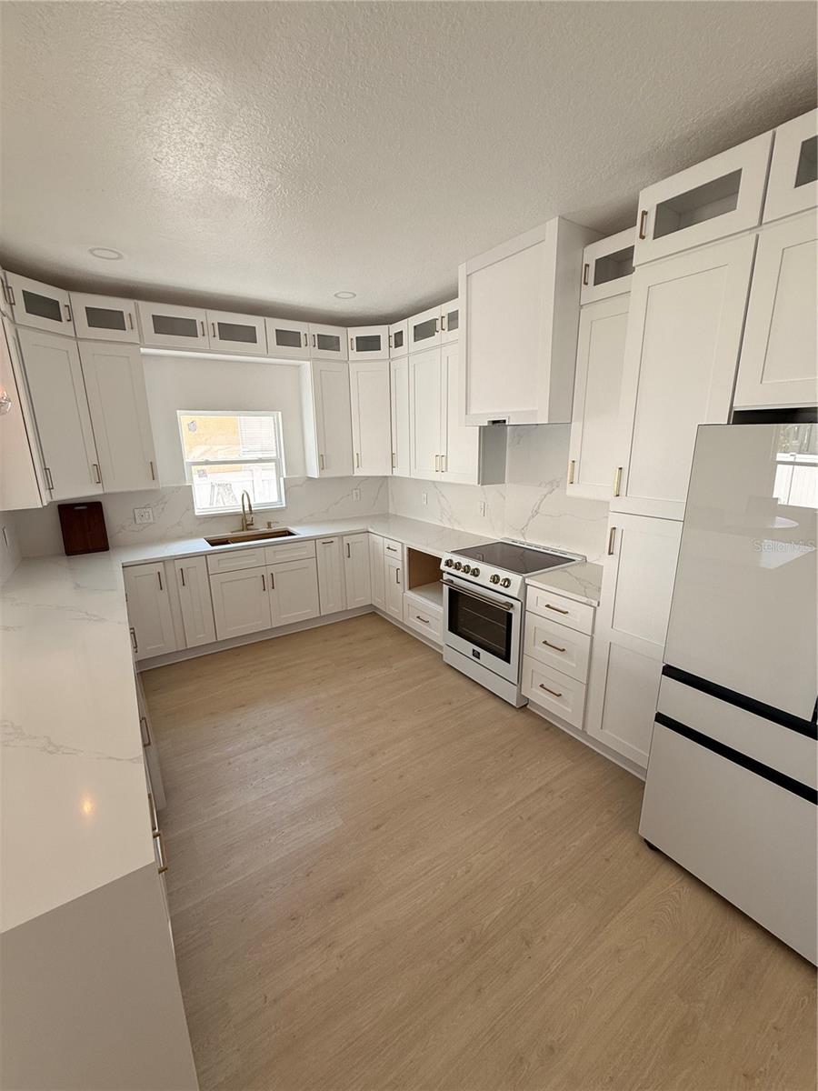 2729 W UNION ST, TAMPA, FL, 33607