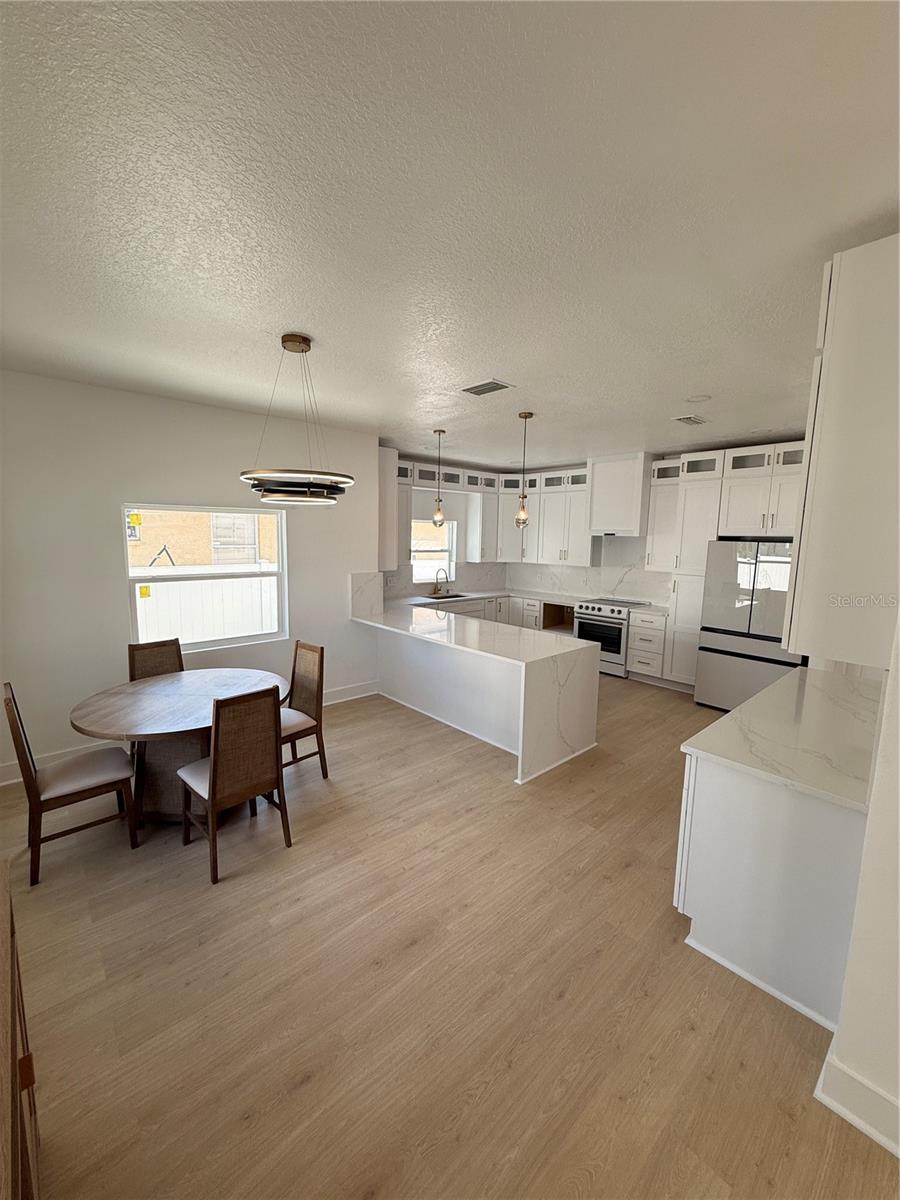 2729 W UNION ST, TAMPA, FL, 33607