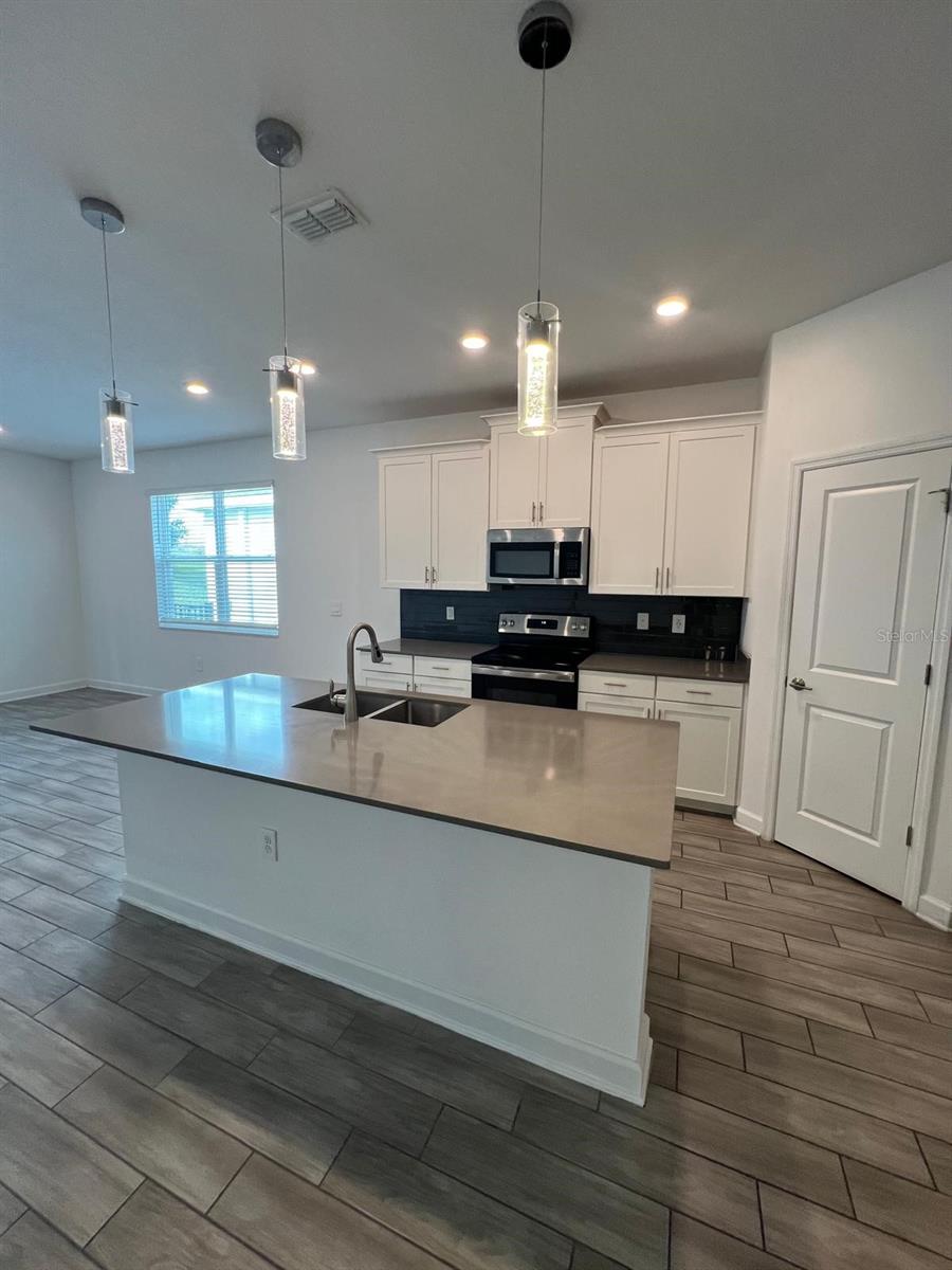 2817 CAMDEN WAY, DAVENPORT, FL, 33837