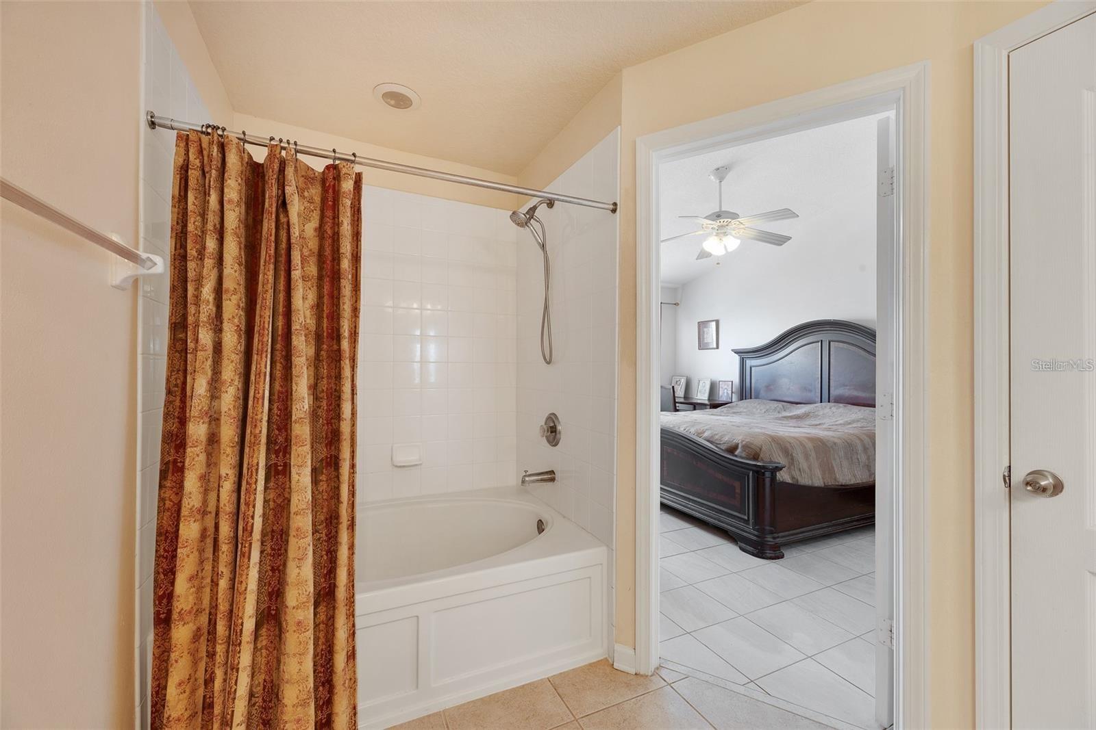 4916 BARNSTEAD DR, RIVERVIEW, FL, 33578