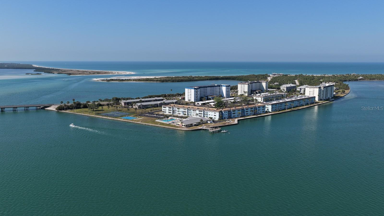 Enjoy direct proximity to Honeymoon Island’s natural coastal beauty