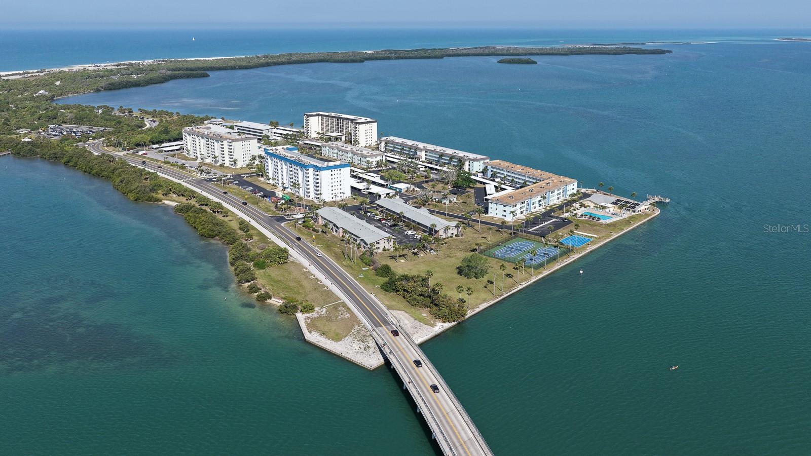 Ideal location for enjoying Honeymoon Island’s beaches and trails