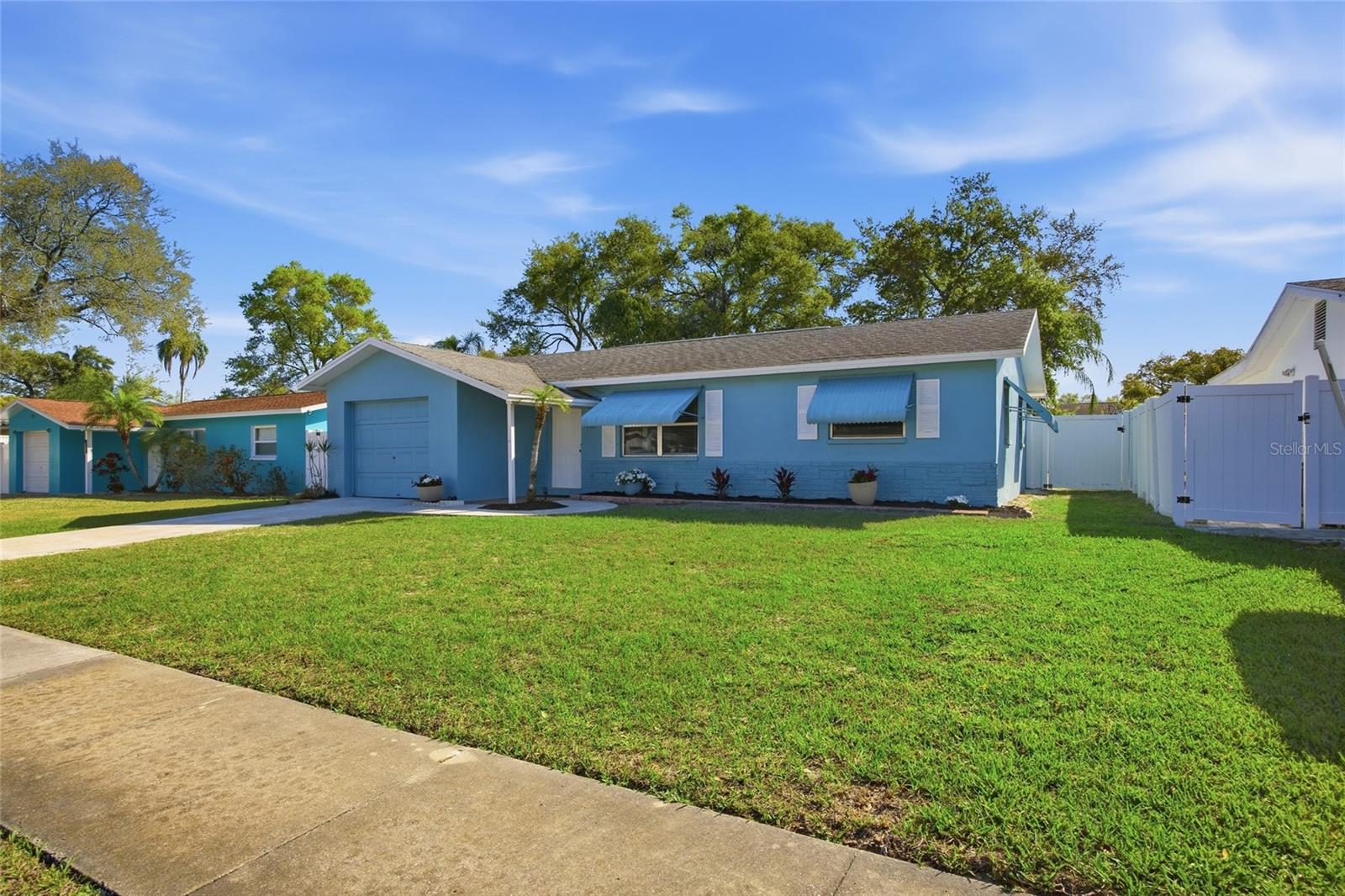 2217 LAUREN DR, LARGO, FL, 33774